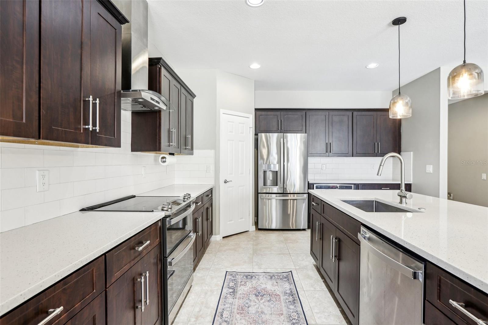 Image 17 of 66 For 2127 Landside Drive