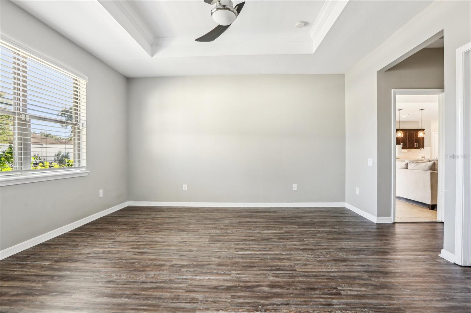 Image 34 of 66 For 2127 Landside Drive