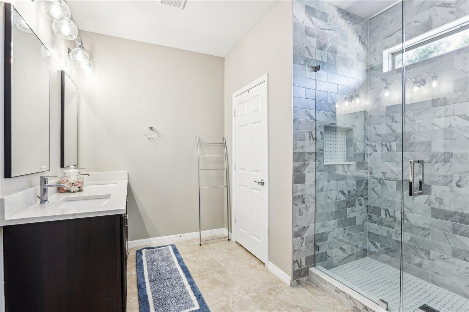 Image 37 of 66 For 2127 Landside Drive