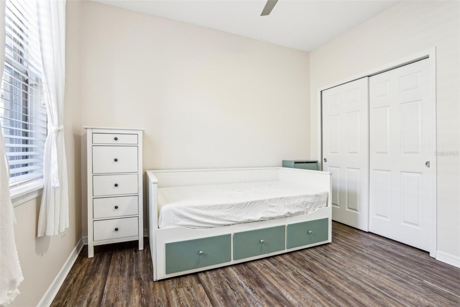 Image 46 of 66 For 2127 Landside Drive