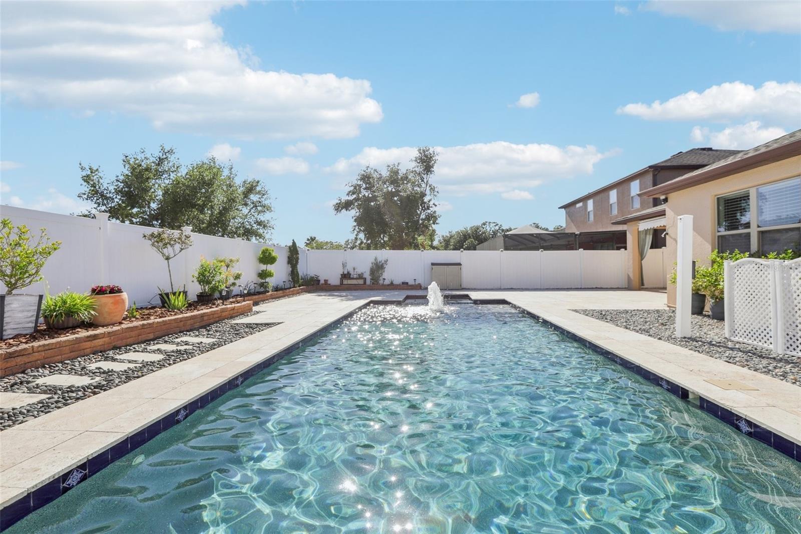 Image 51 of 66 For 2127 Landside Drive