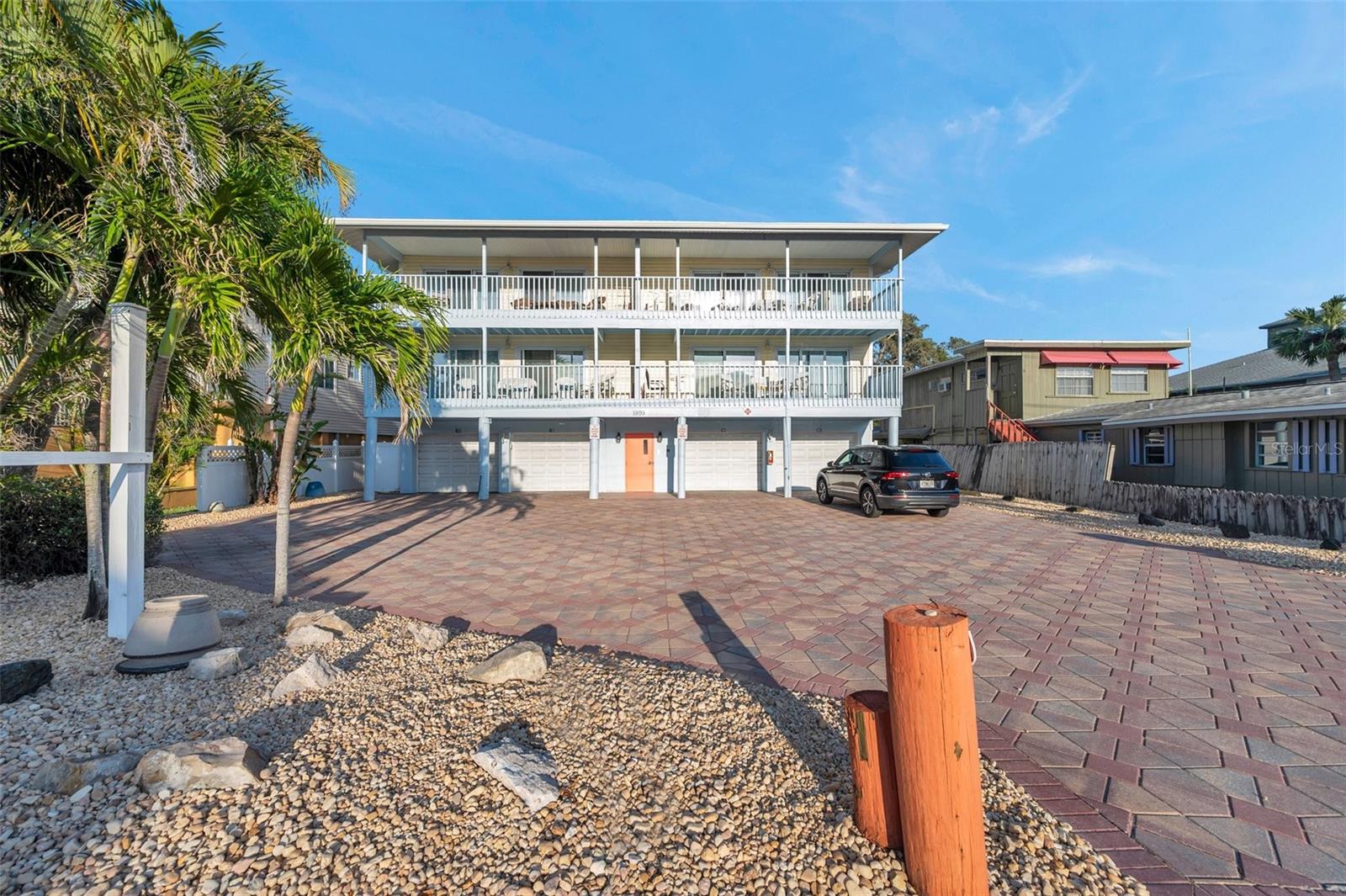 Image 4 of 74 For 1809 Gulf Boulevard