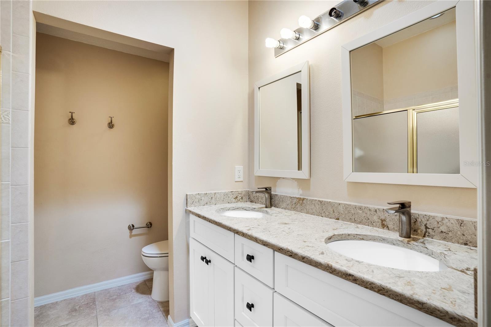 Image 9 of 31 For 2333 Brookfield Greens Circle ,