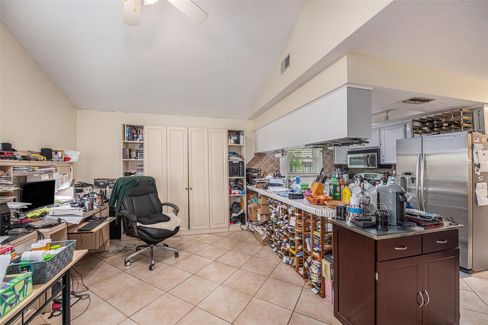 Listing photo id 10 for 12903 Cedar Ridge Drive