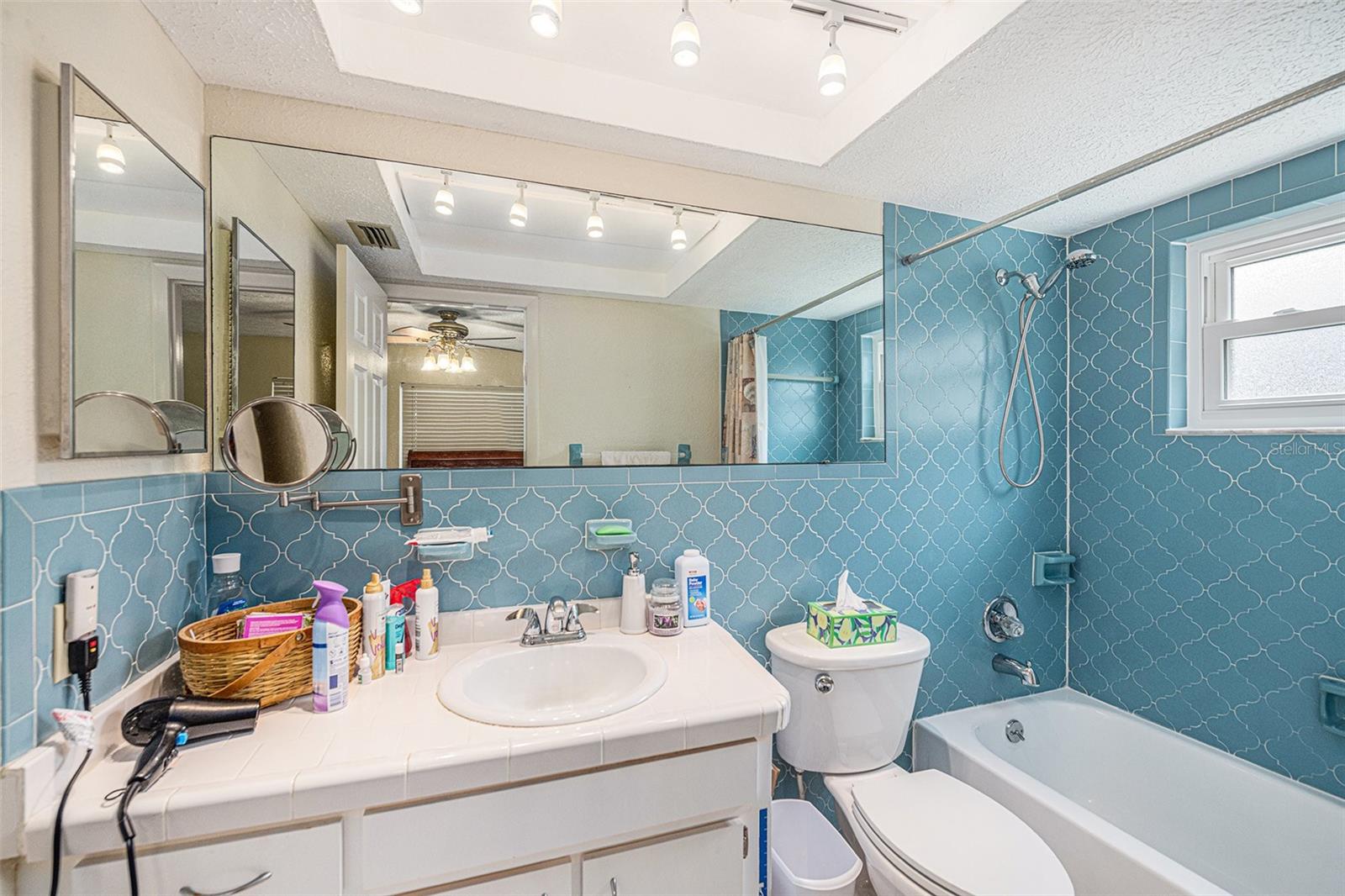 Listing photo id 15 for 12903 Cedar Ridge Drive