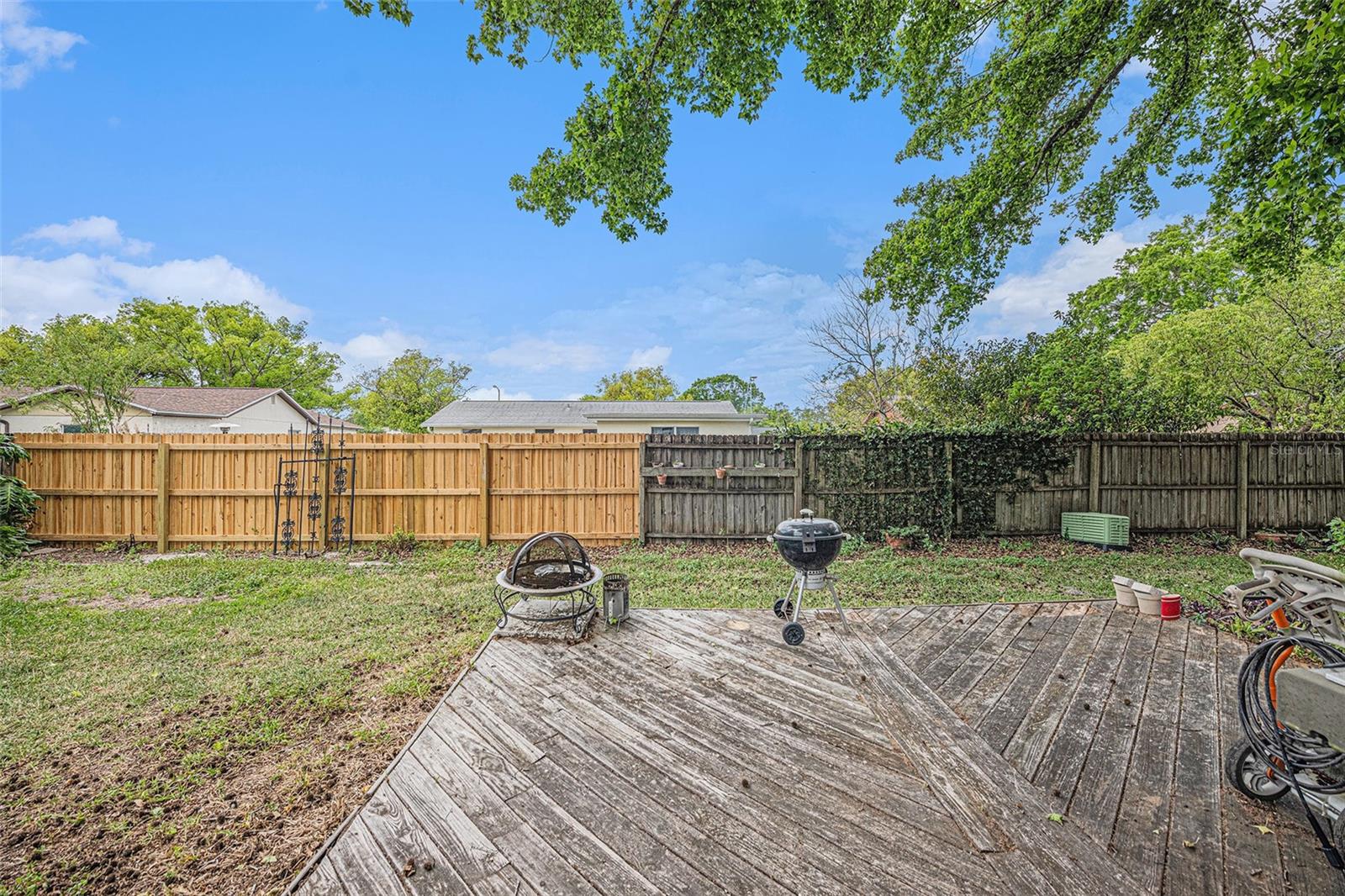 Listing photo id 22 for 12903 Cedar Ridge Drive