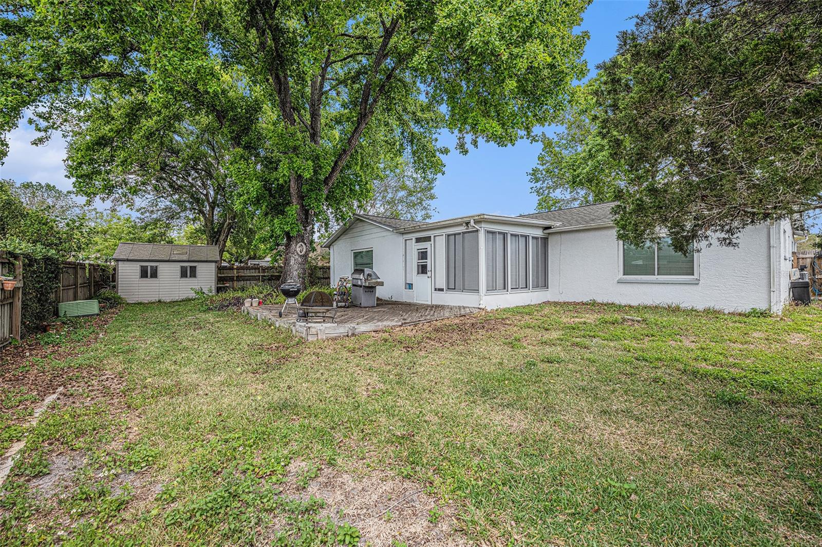 Listing photo id 23 for 12903 Cedar Ridge Drive