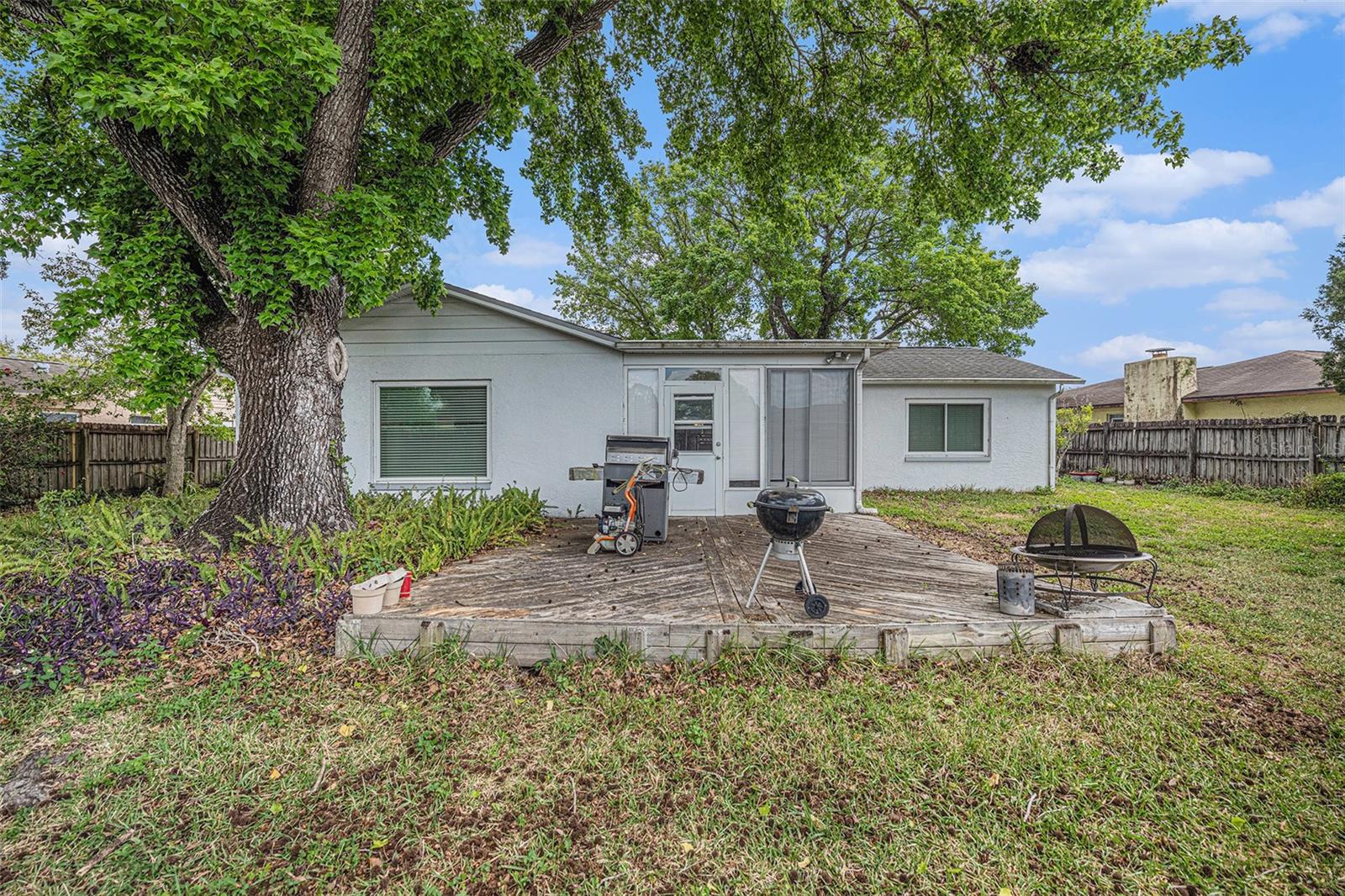 Listing photo id 24 for 12903 Cedar Ridge Drive