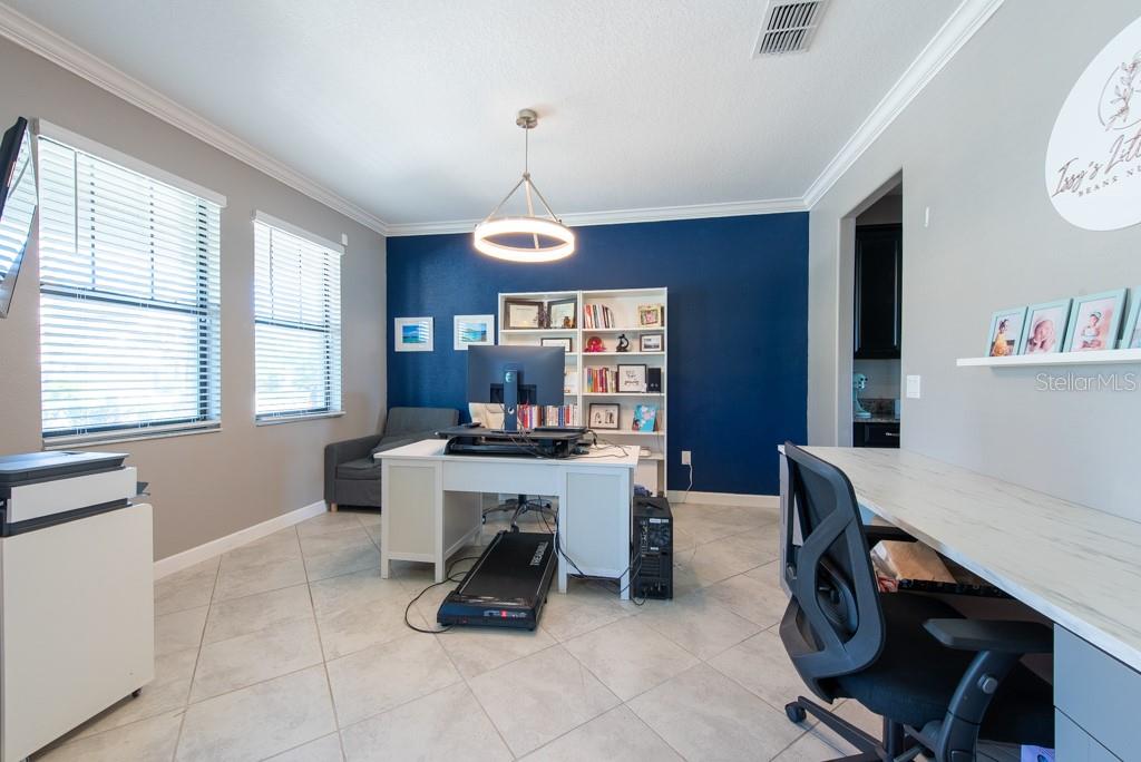 Listing photo id 13 for 13639 Ashlar Slate Place