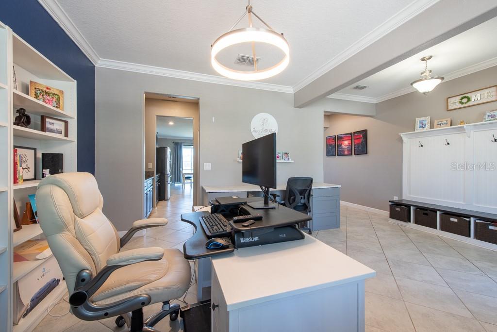 Listing photo id 15 for 13639 Ashlar Slate Place