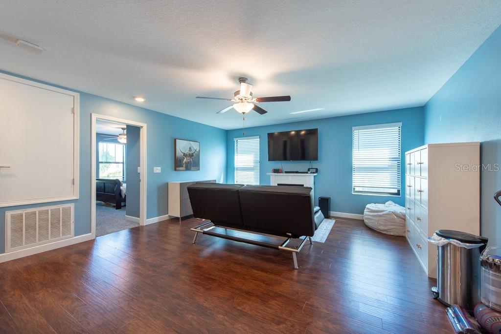 Listing photo id 17 for 13639 Ashlar Slate Place