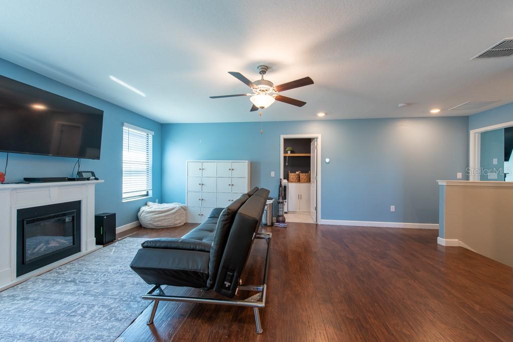 Listing photo id 18 for 13639 Ashlar Slate Place