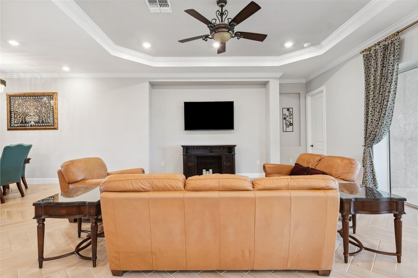 Image 14 of 73 For 29906 Radice Court