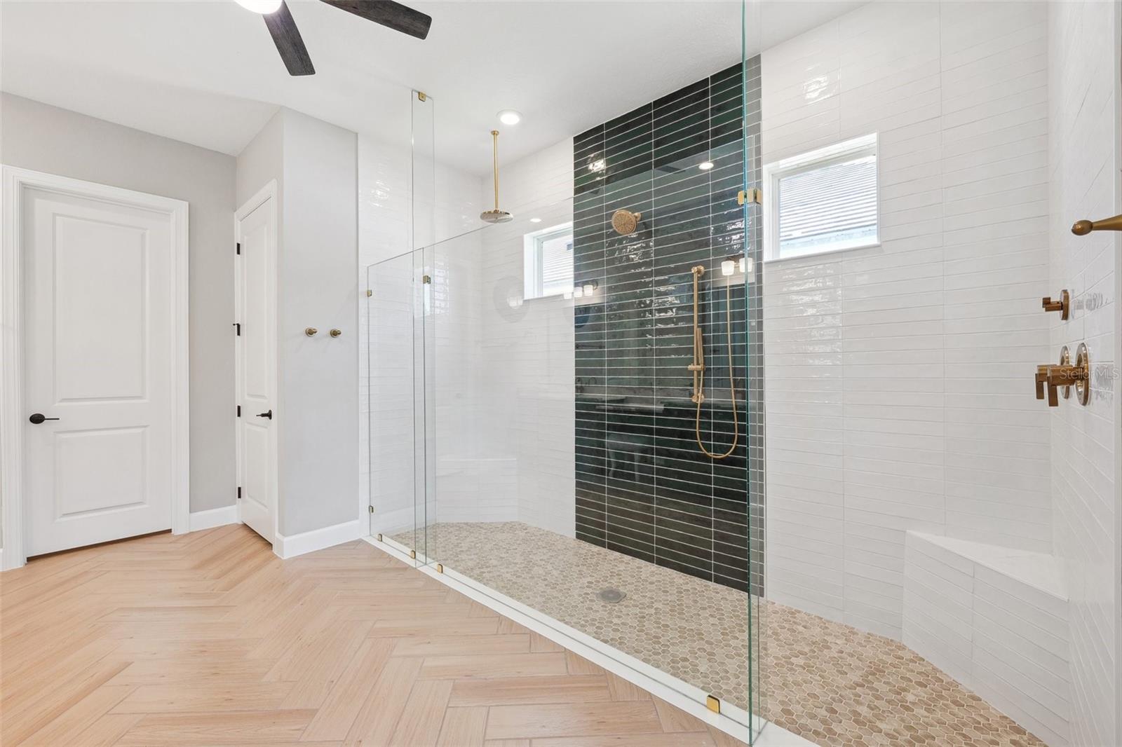 Image 30 of 73 For 29906 Radice Court