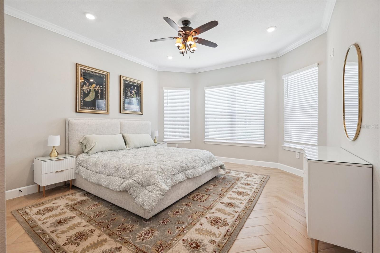 Image 31 of 73 For 29906 Radice Court