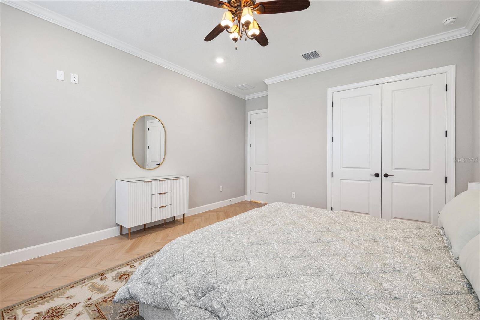 Image 32 of 73 For 29906 Radice Court