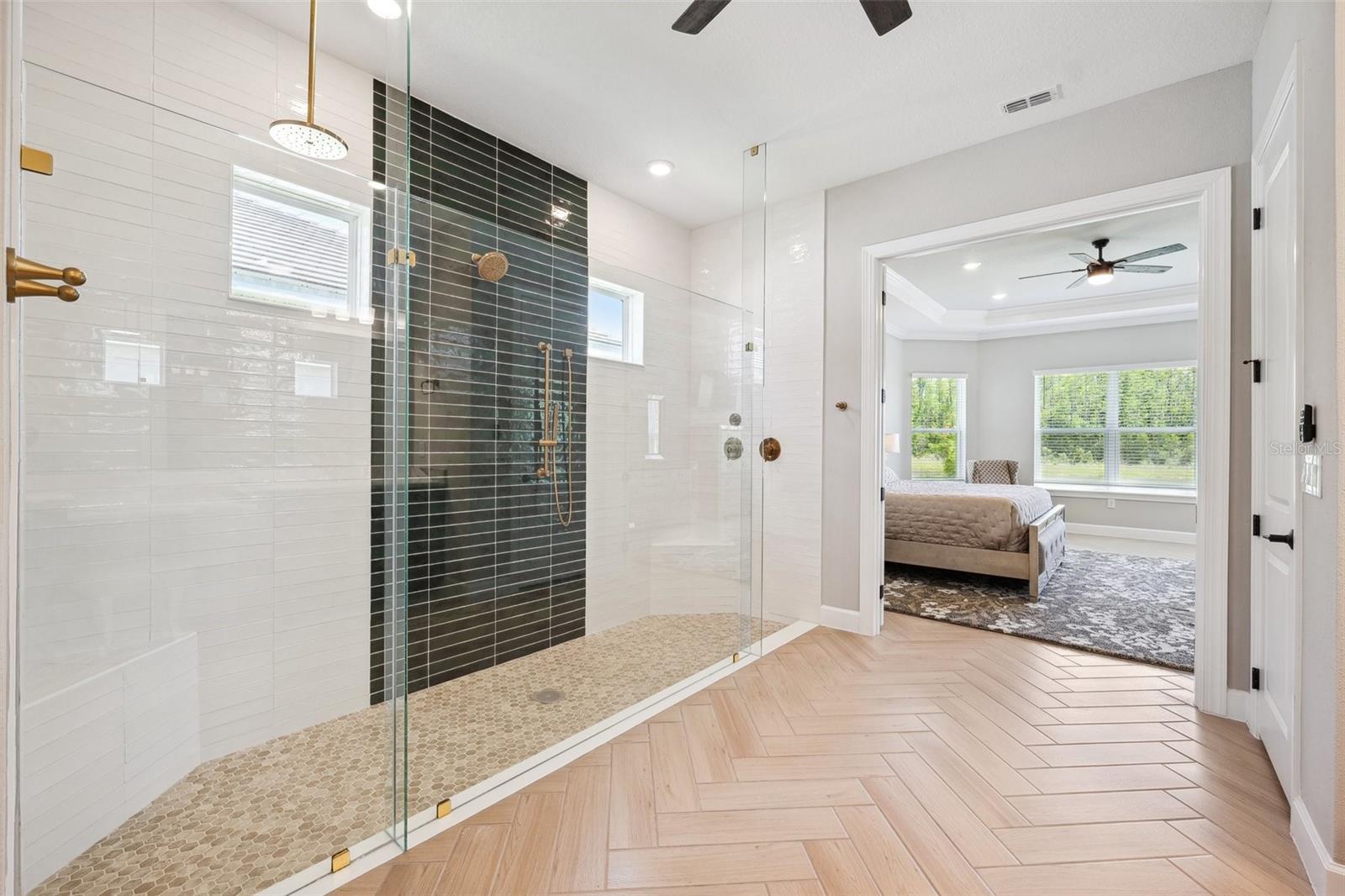 Image 36 of 73 For 29906 Radice Court