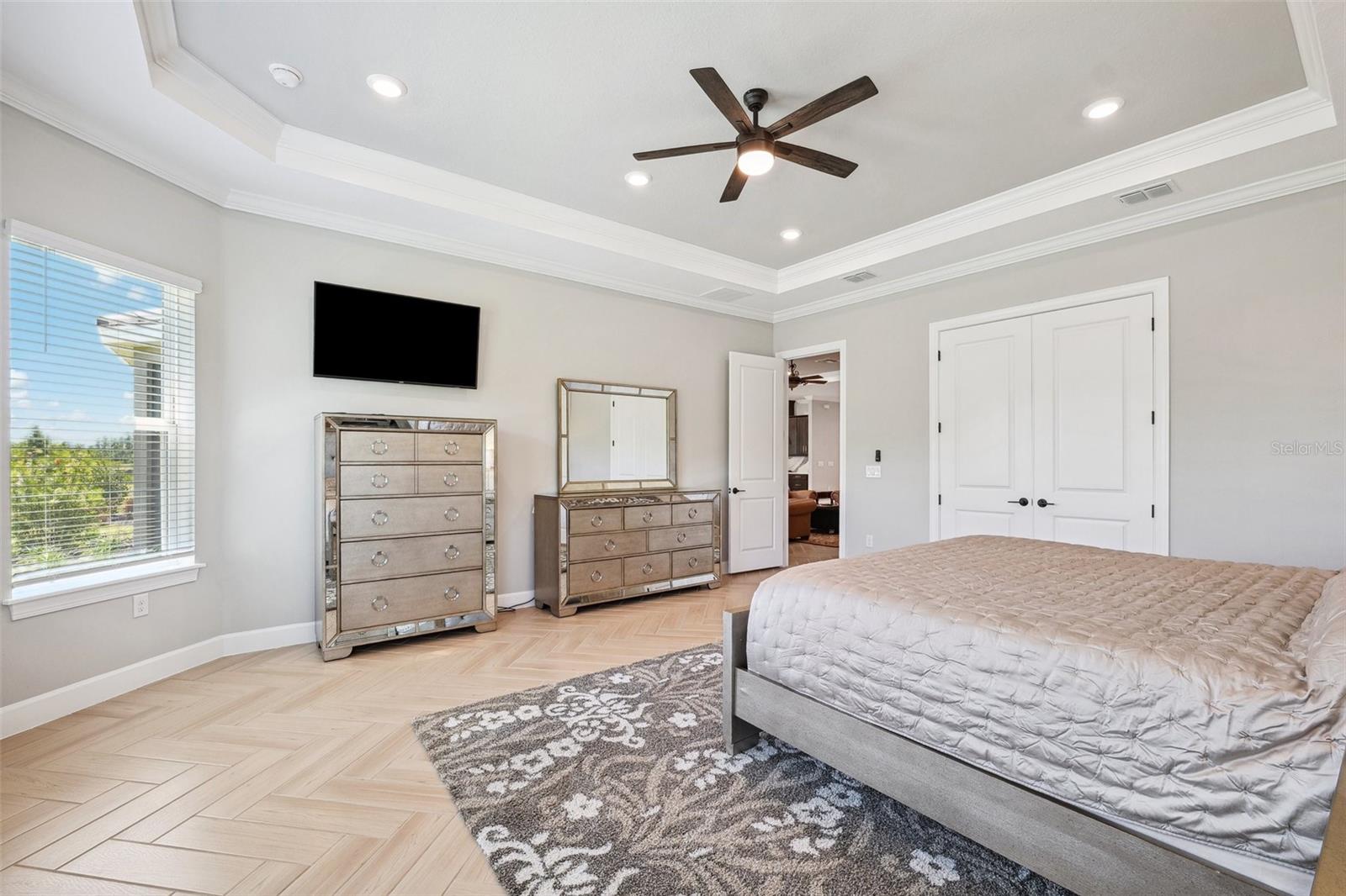 Image 38 of 73 For 29906 Radice Court