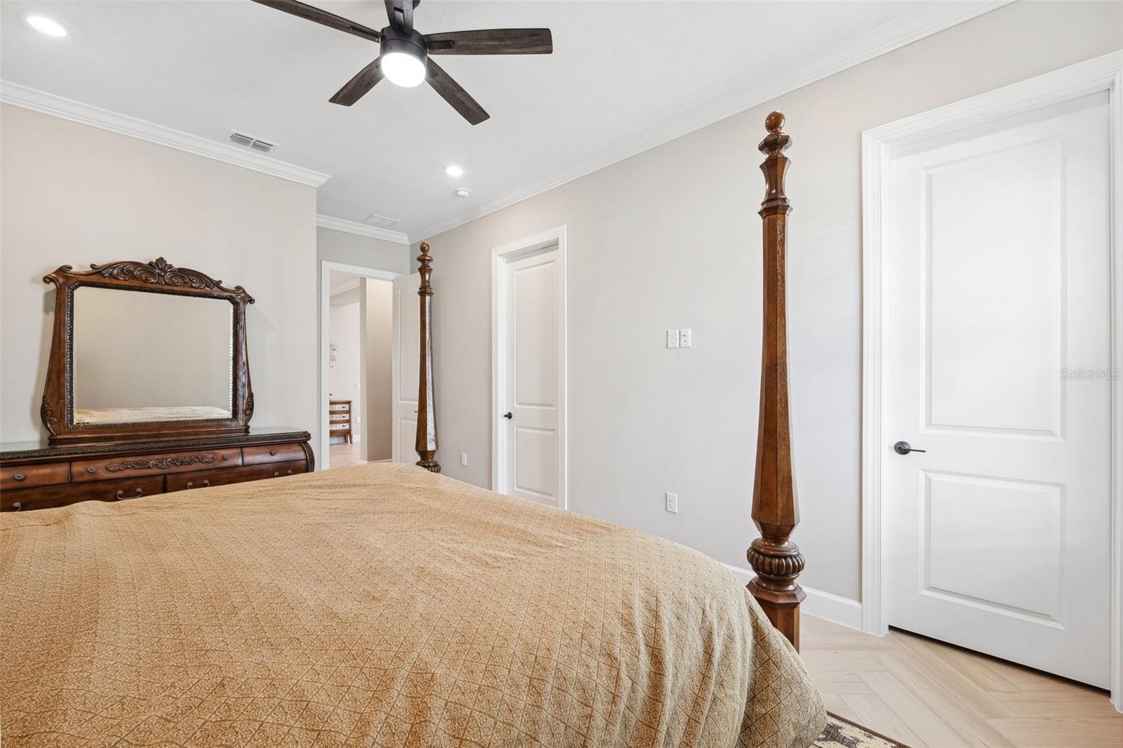 Image 41 of 73 For 29906 Radice Court