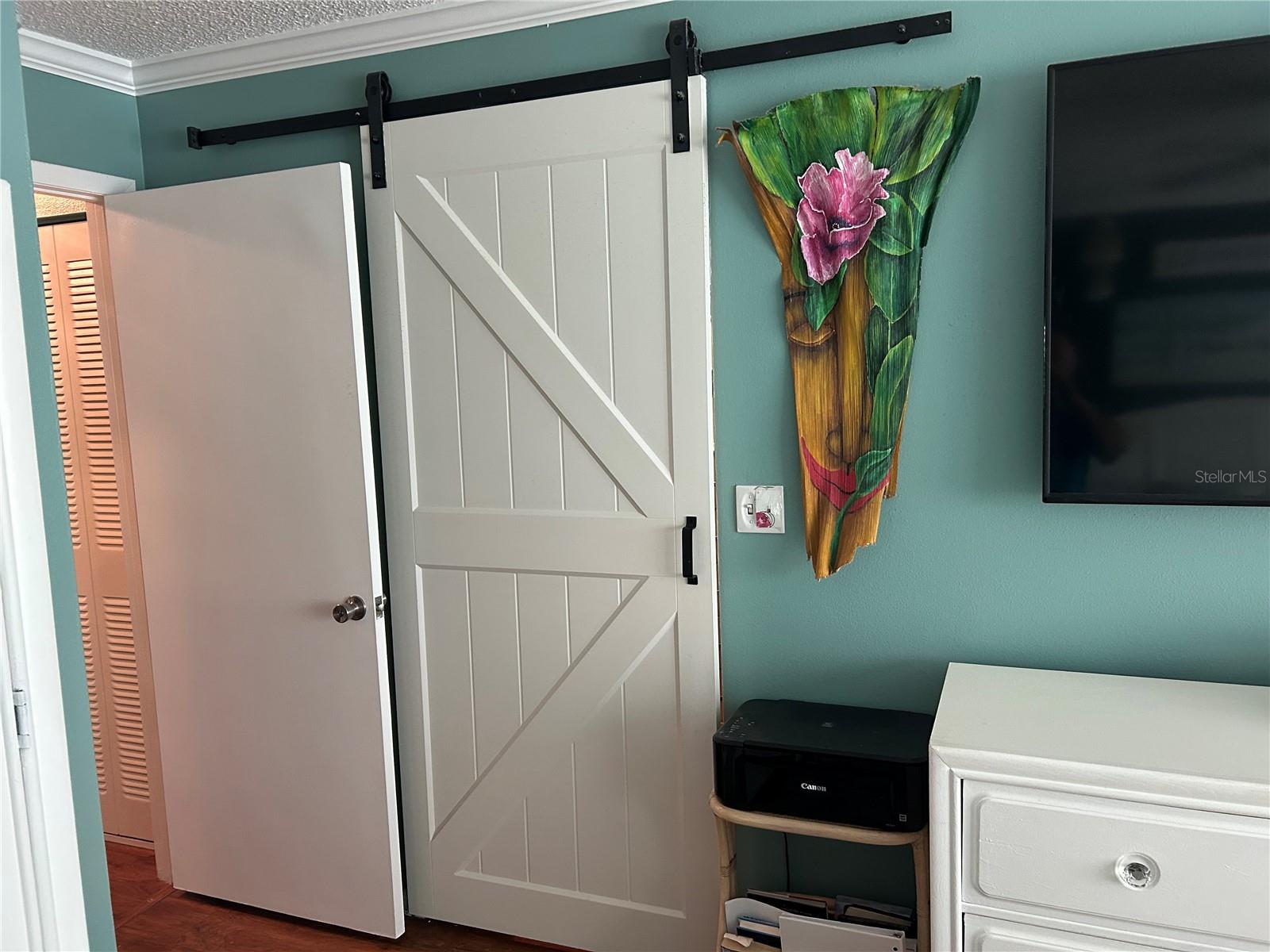 Image 12 of 33 For 6190 80th Street N 204
