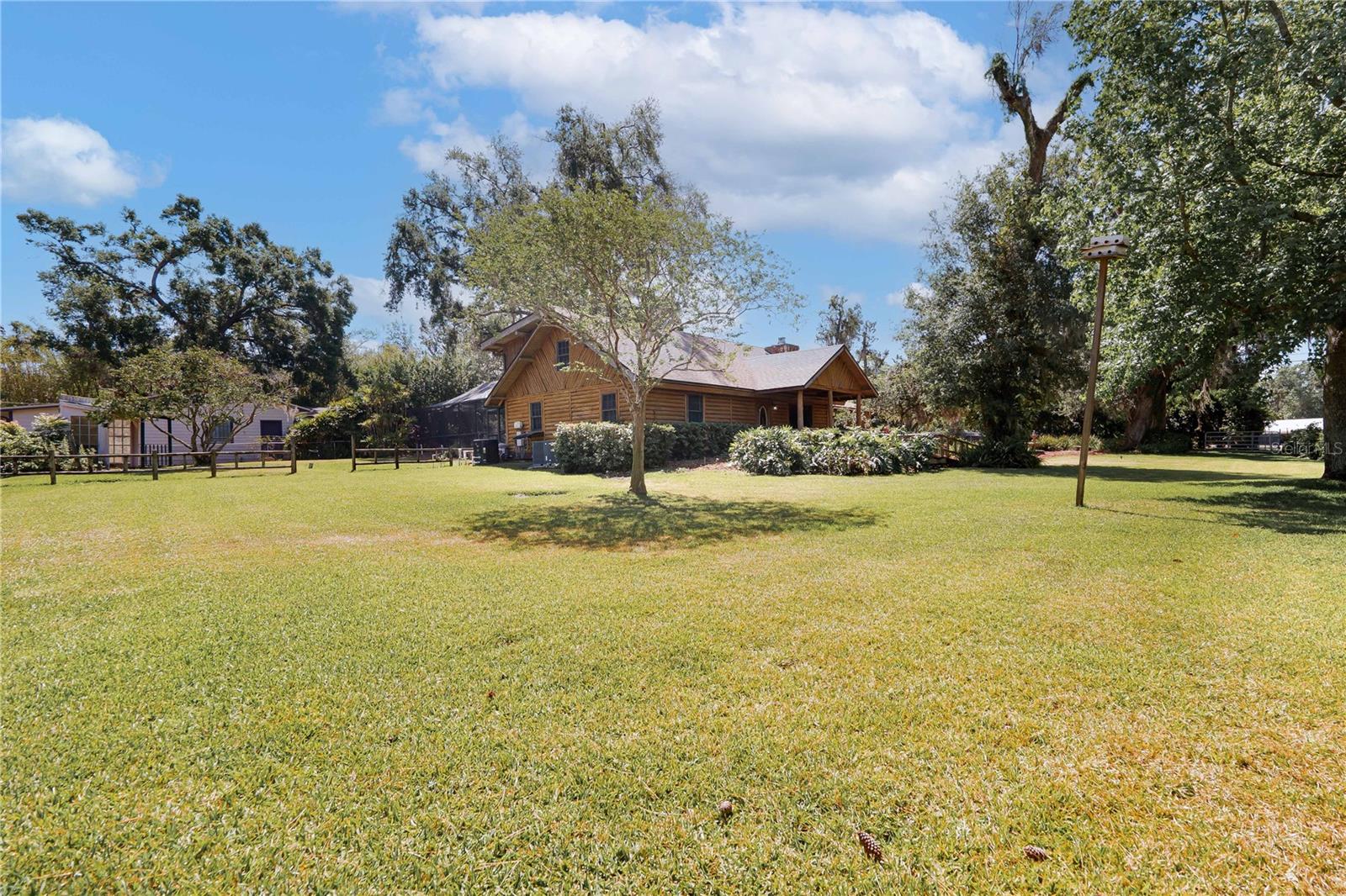Image 10 of 55 For 4801 Lynn Oaks Circle
