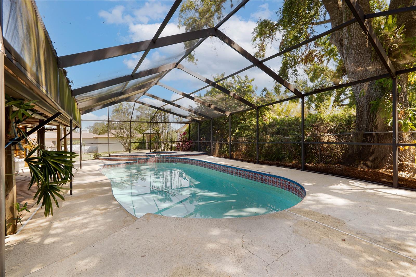 Image 15 of 55 For 4801 Lynn Oaks Circle