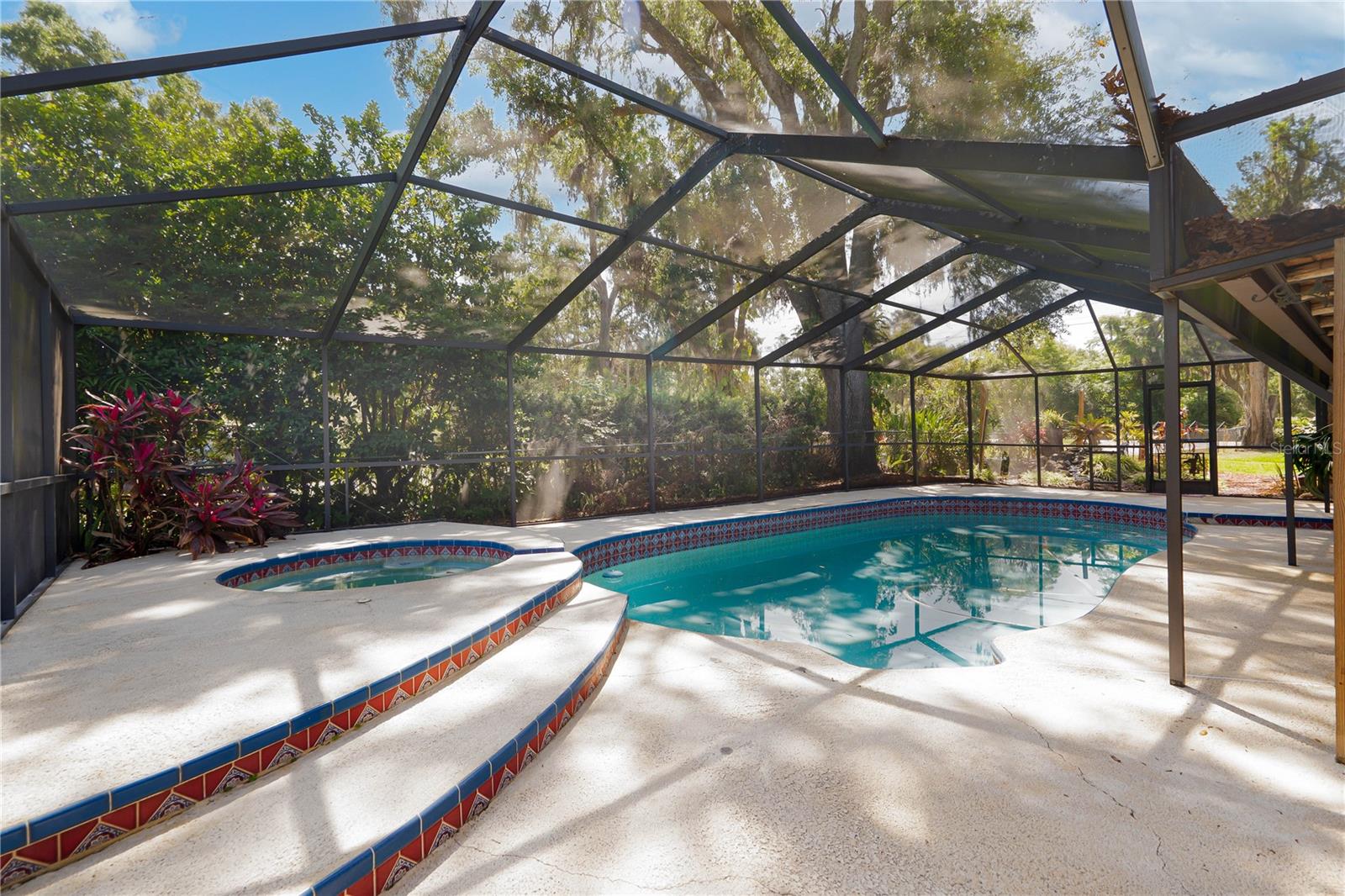 Image 16 of 55 For 4801 Lynn Oaks Circle