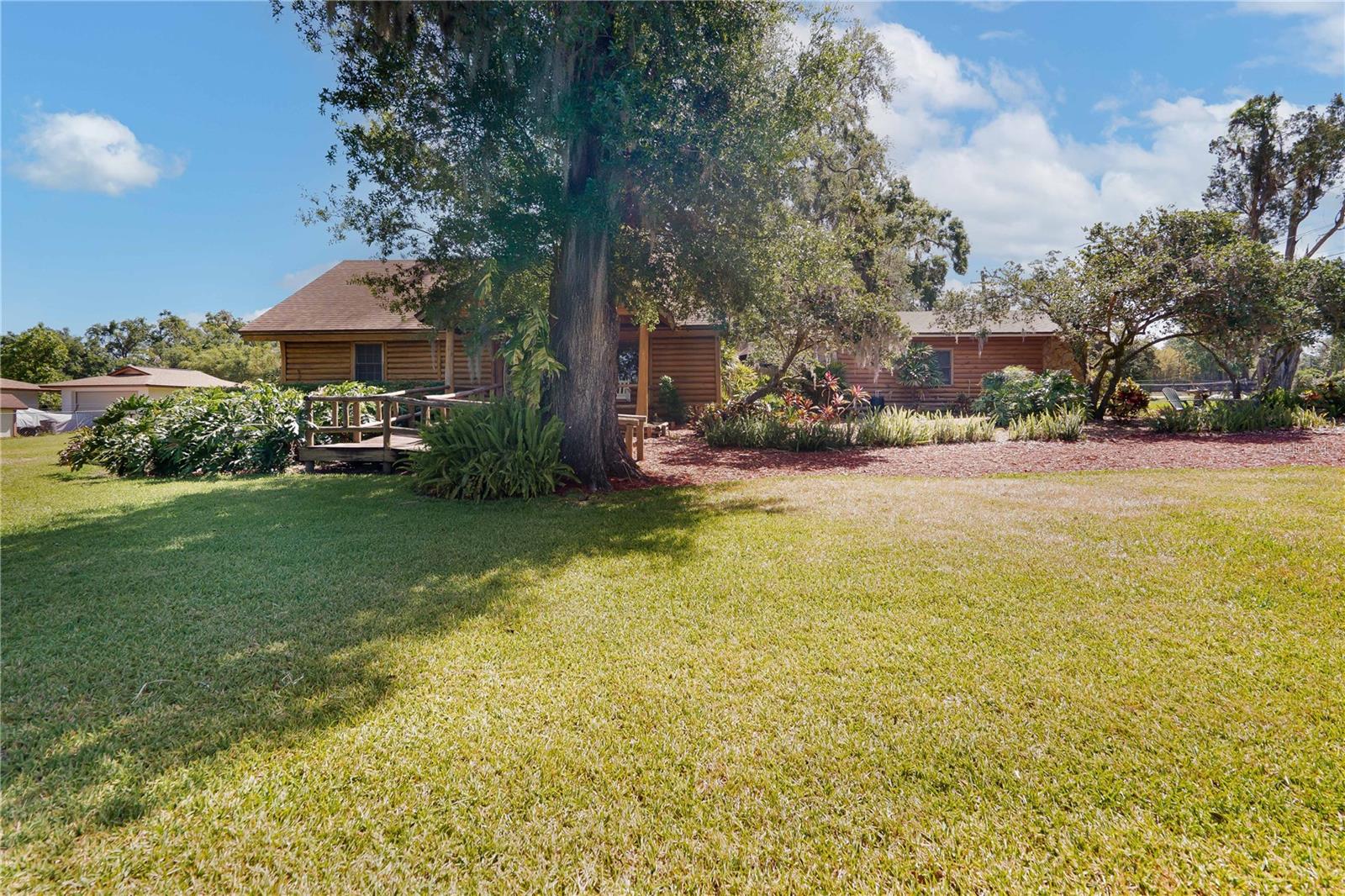 Image 8 of 55 For 4801 Lynn Oaks Circle