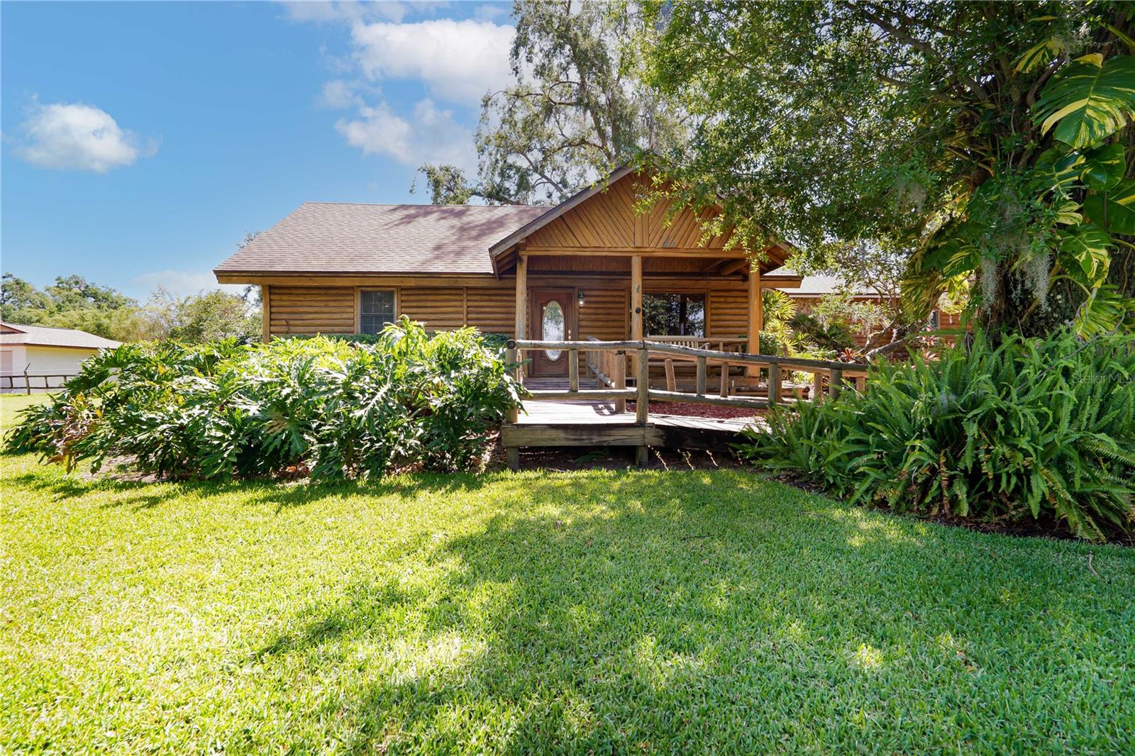 Image 9 of 55 For 4801 Lynn Oaks Circle