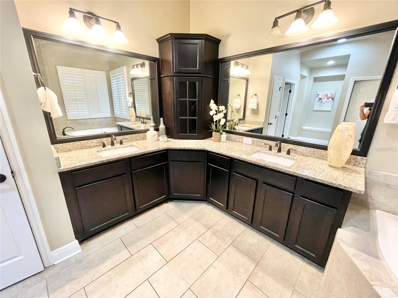 Image 40 of 45 For 1301 Cadence Court