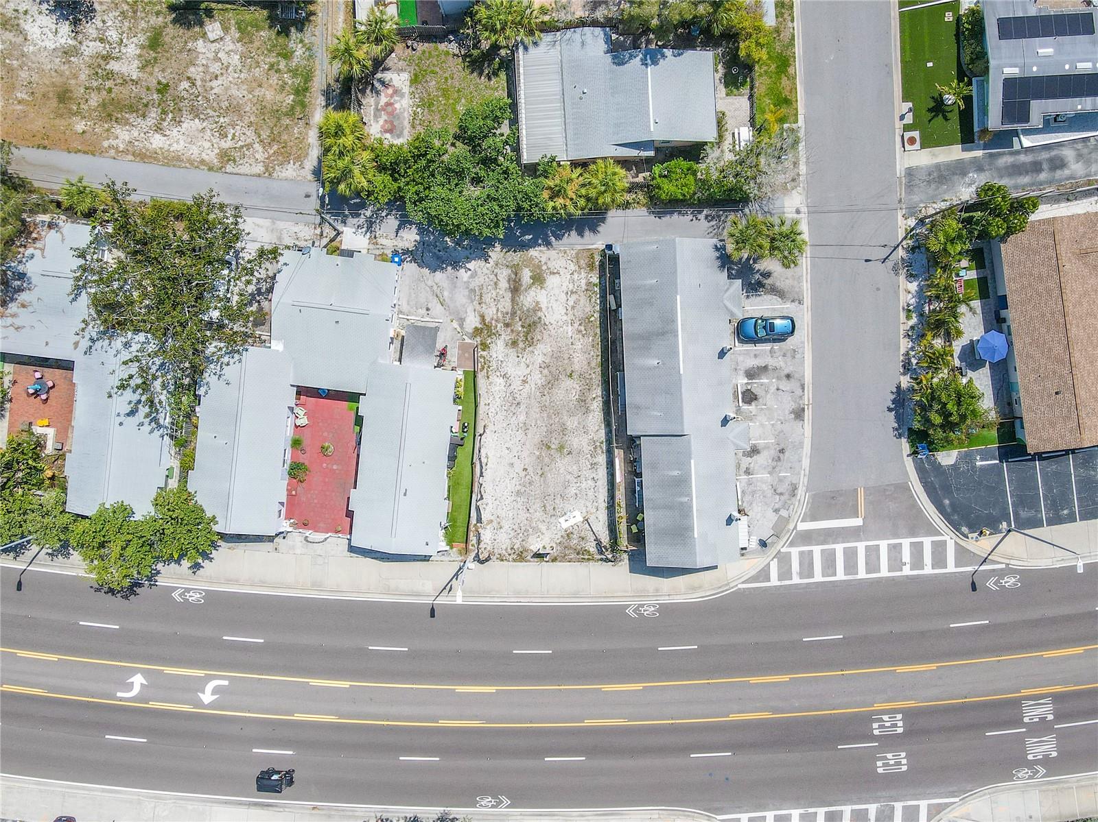 Image 12 of 21 For 12103 Gulf Boulevard