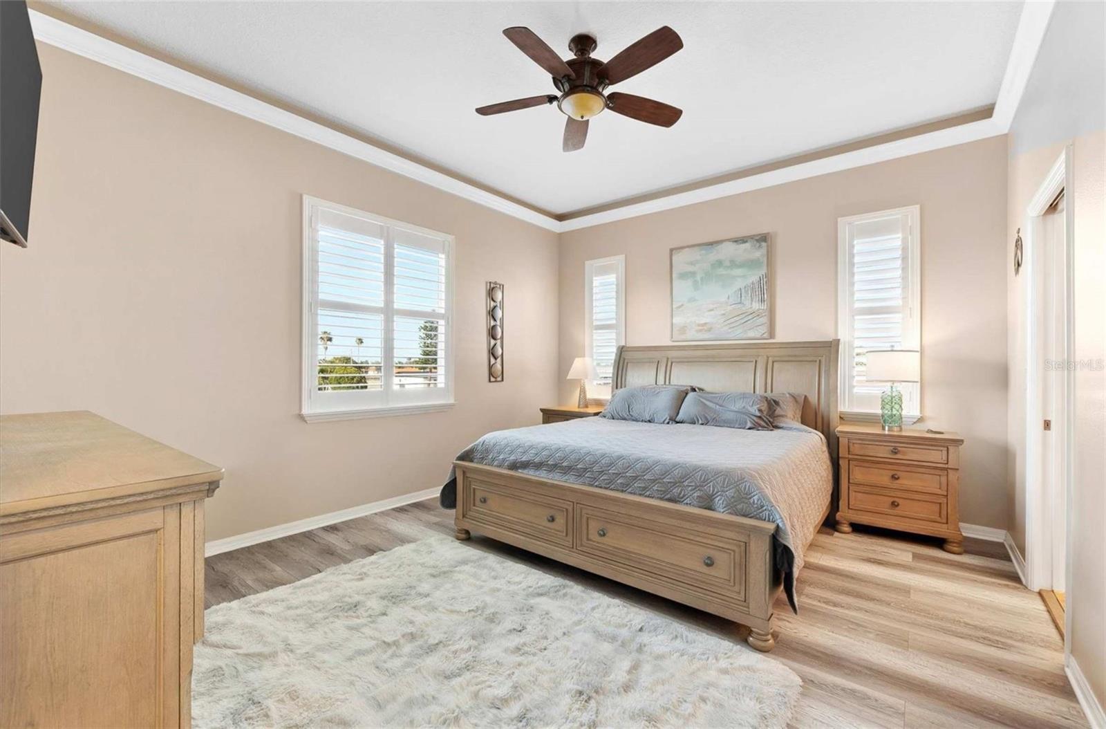 Image 30 of 64 For 3505 Seaway Drive