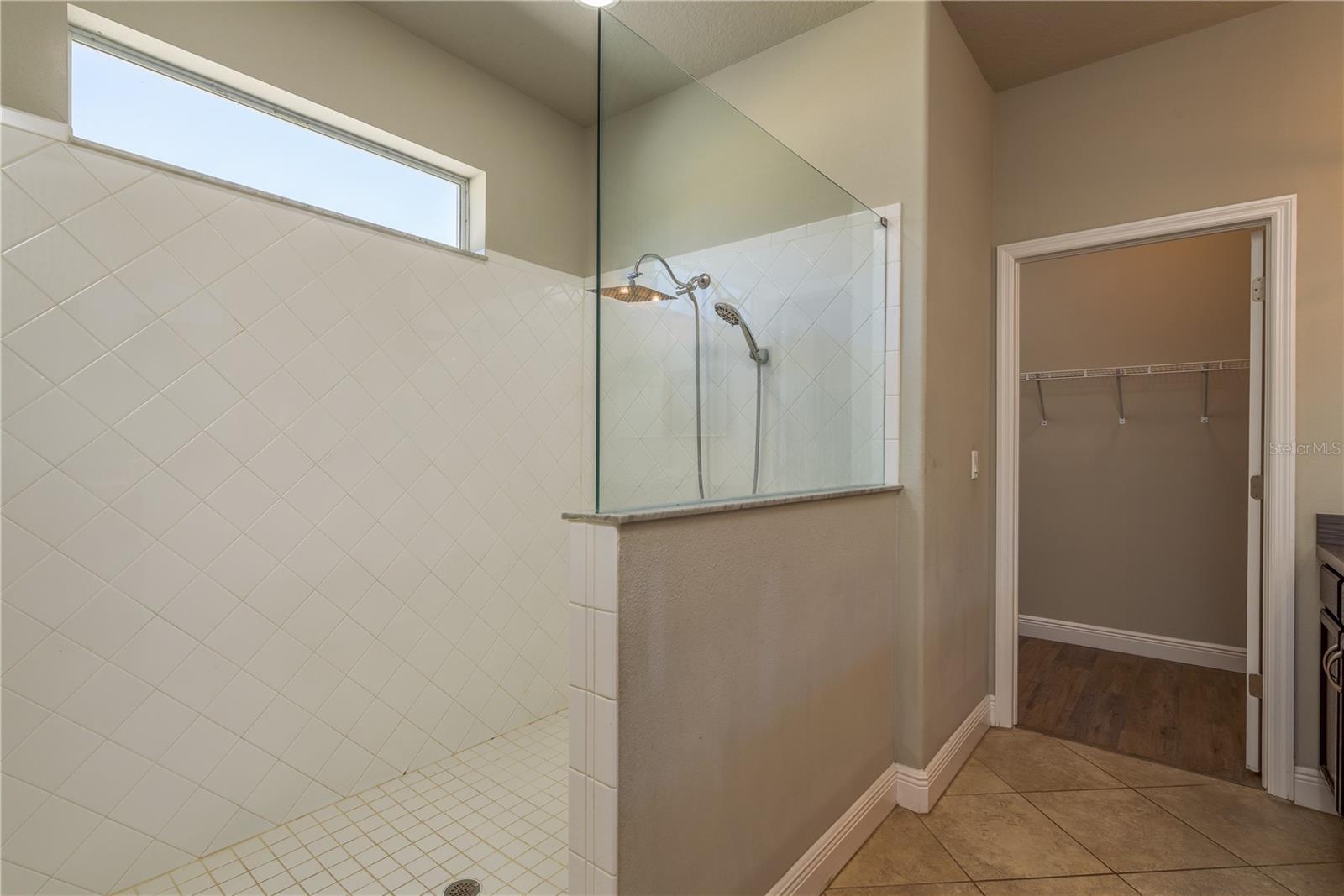 Listing photo id 20 for 14512 Balloch Drive