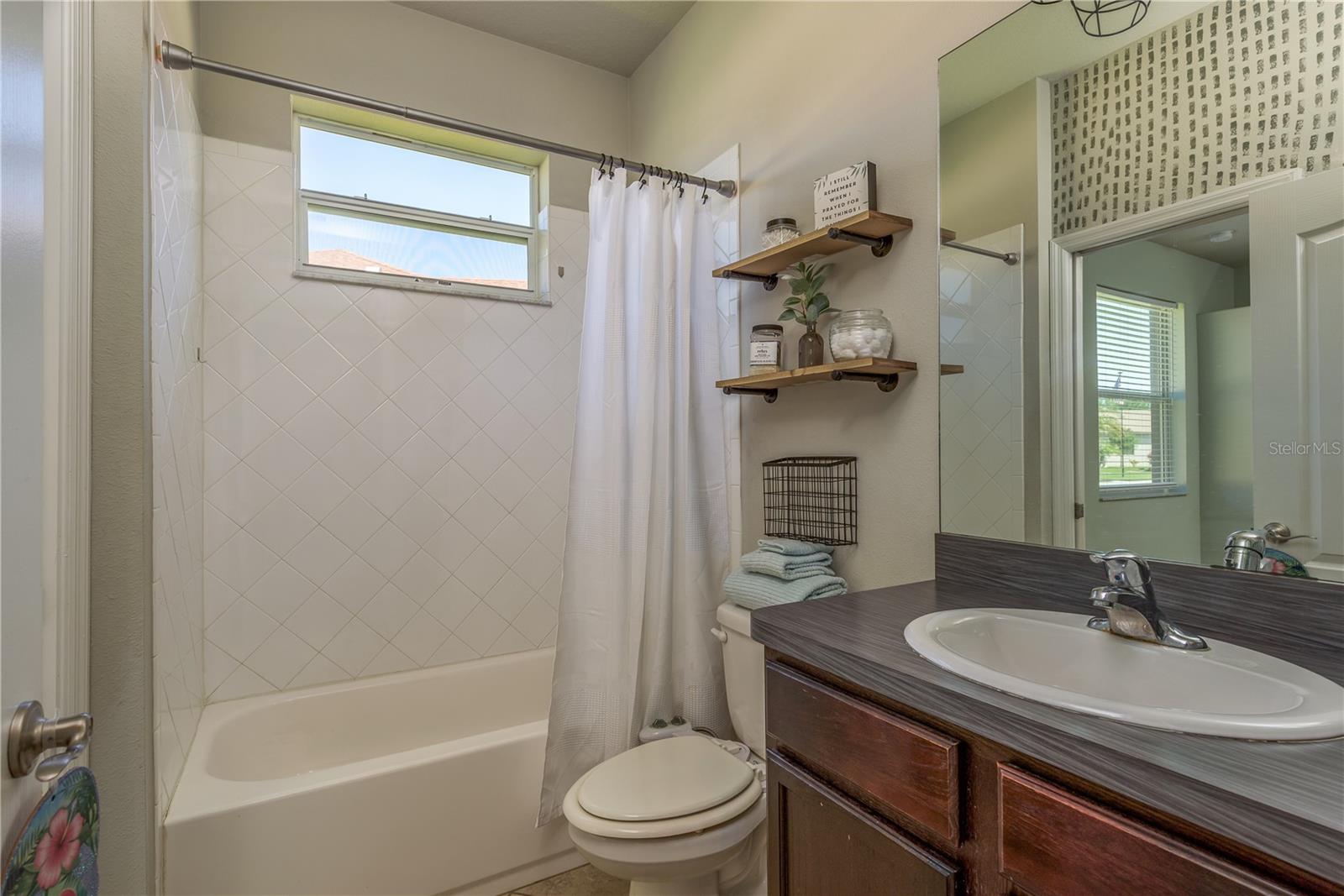 Listing photo id 23 for 14512 Balloch Drive