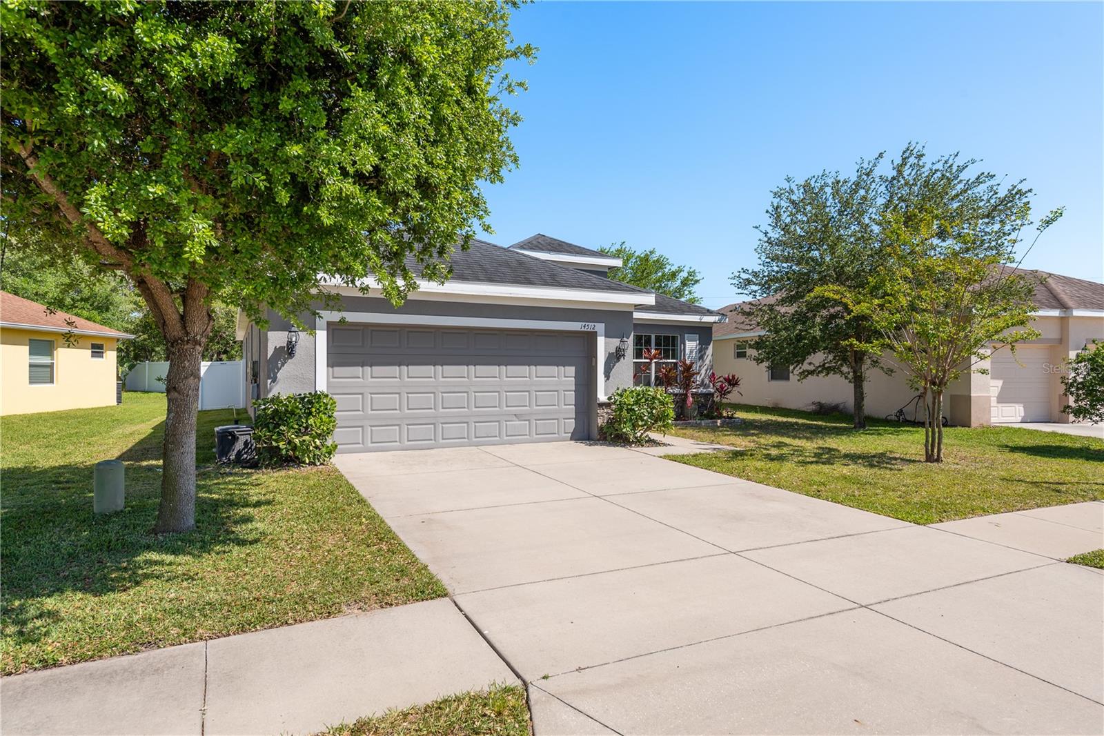 Listing photo id 1 for 14512 Balloch Drive