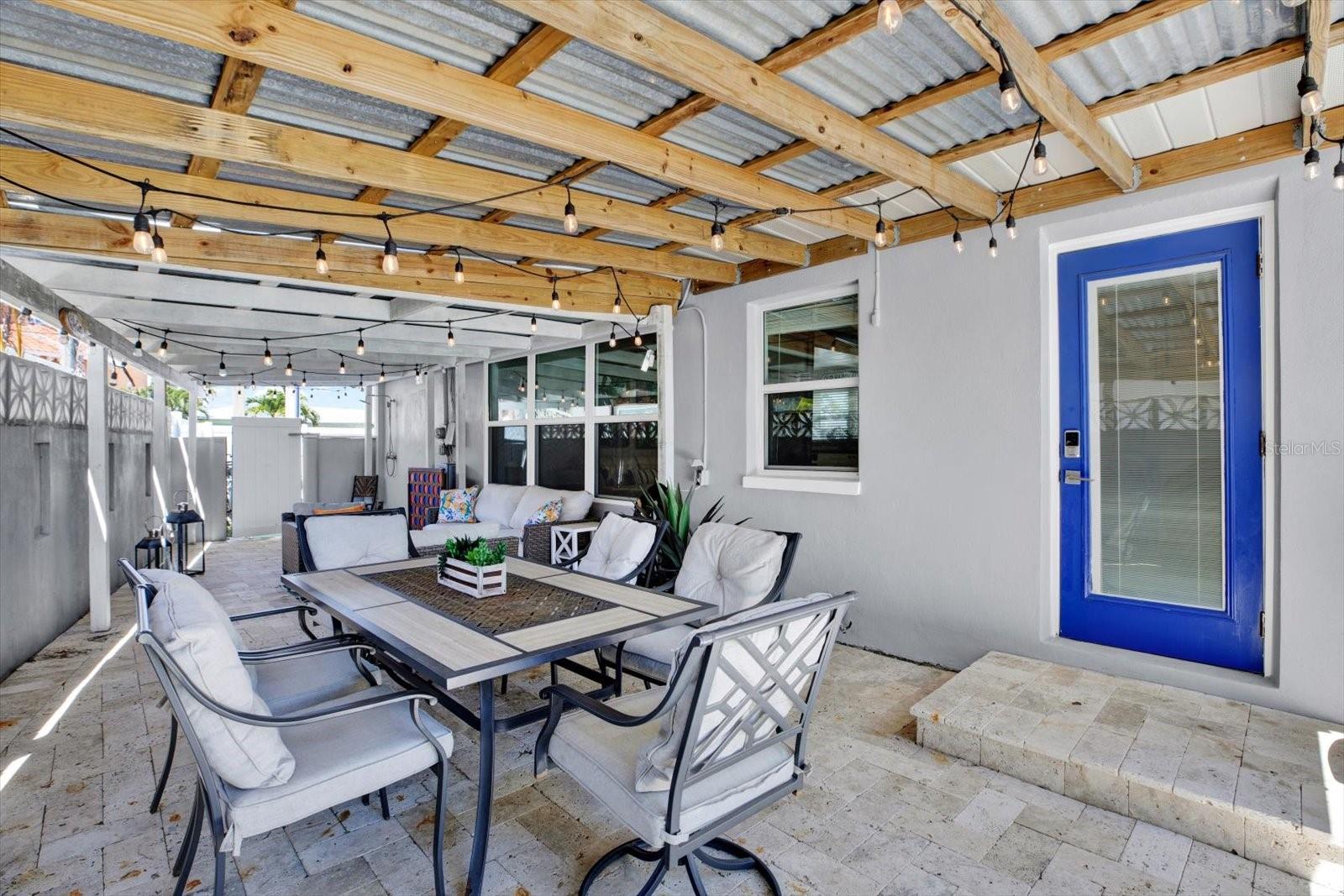 Image 19 of 24 For 7800 Causeway Boulevard N