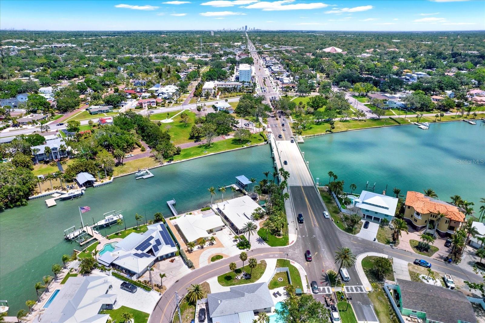 Image 4 of 24 For 7800 Causeway Boulevard N