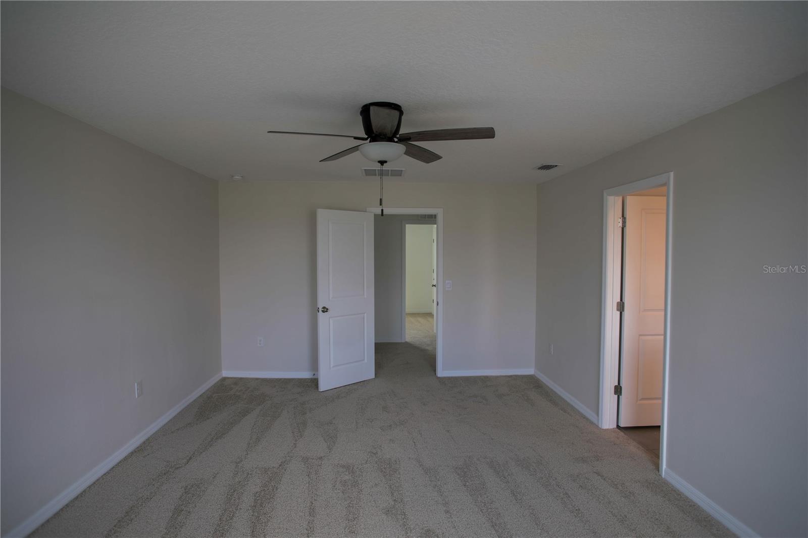 Image 12 of 35 For 16769 Parker River Street