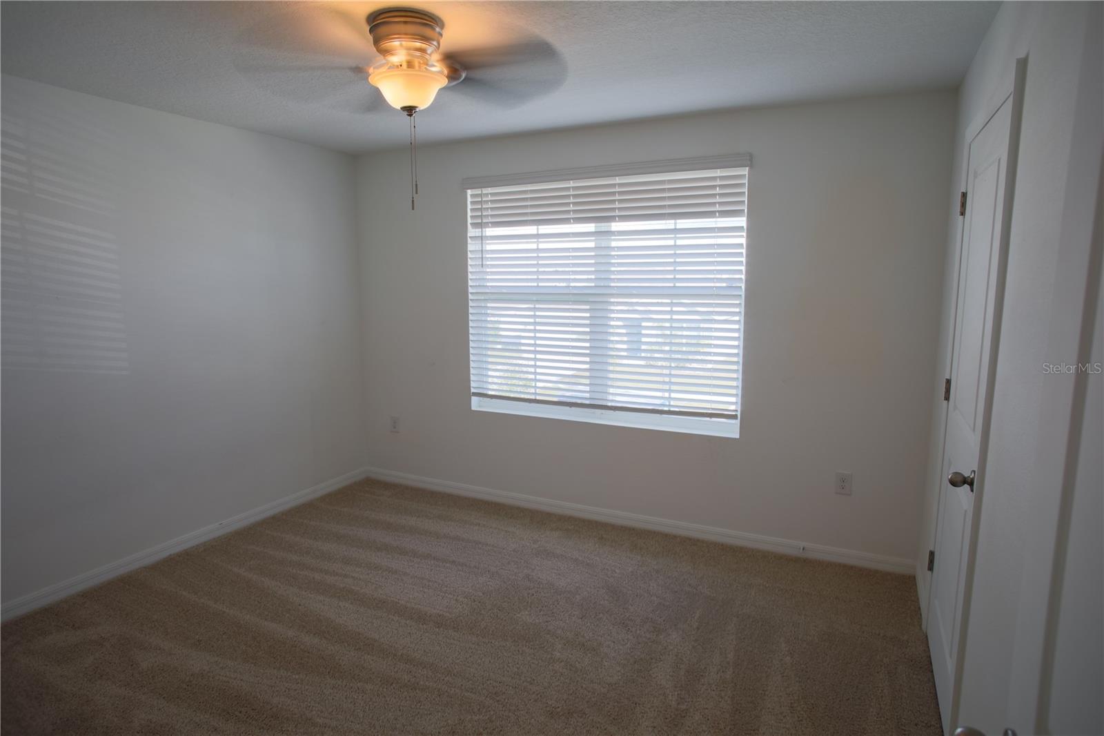 Image 13 of 35 For 16769 Parker River Street