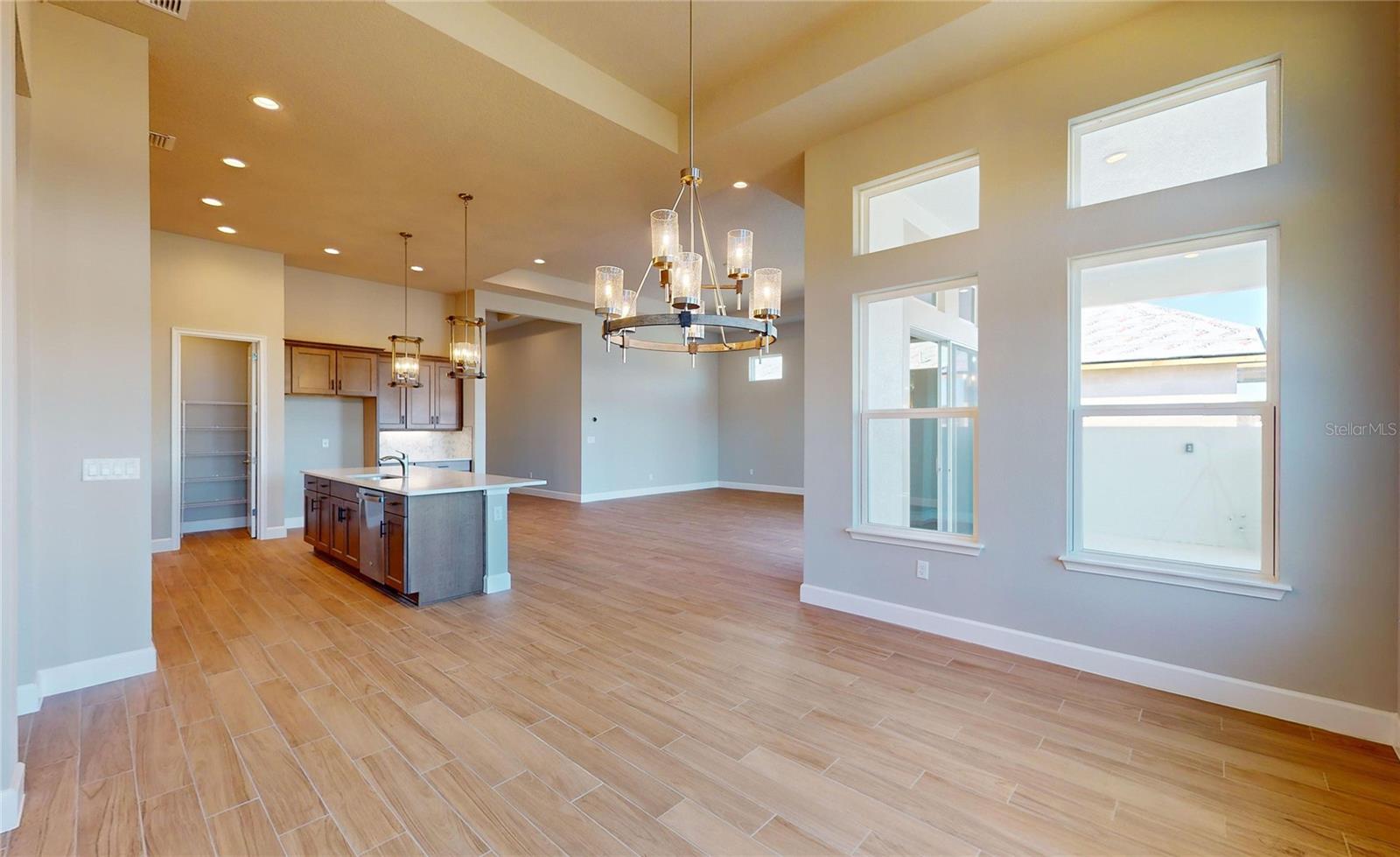 Image 7 of 26 For 455 Stirling Bridge Drive
