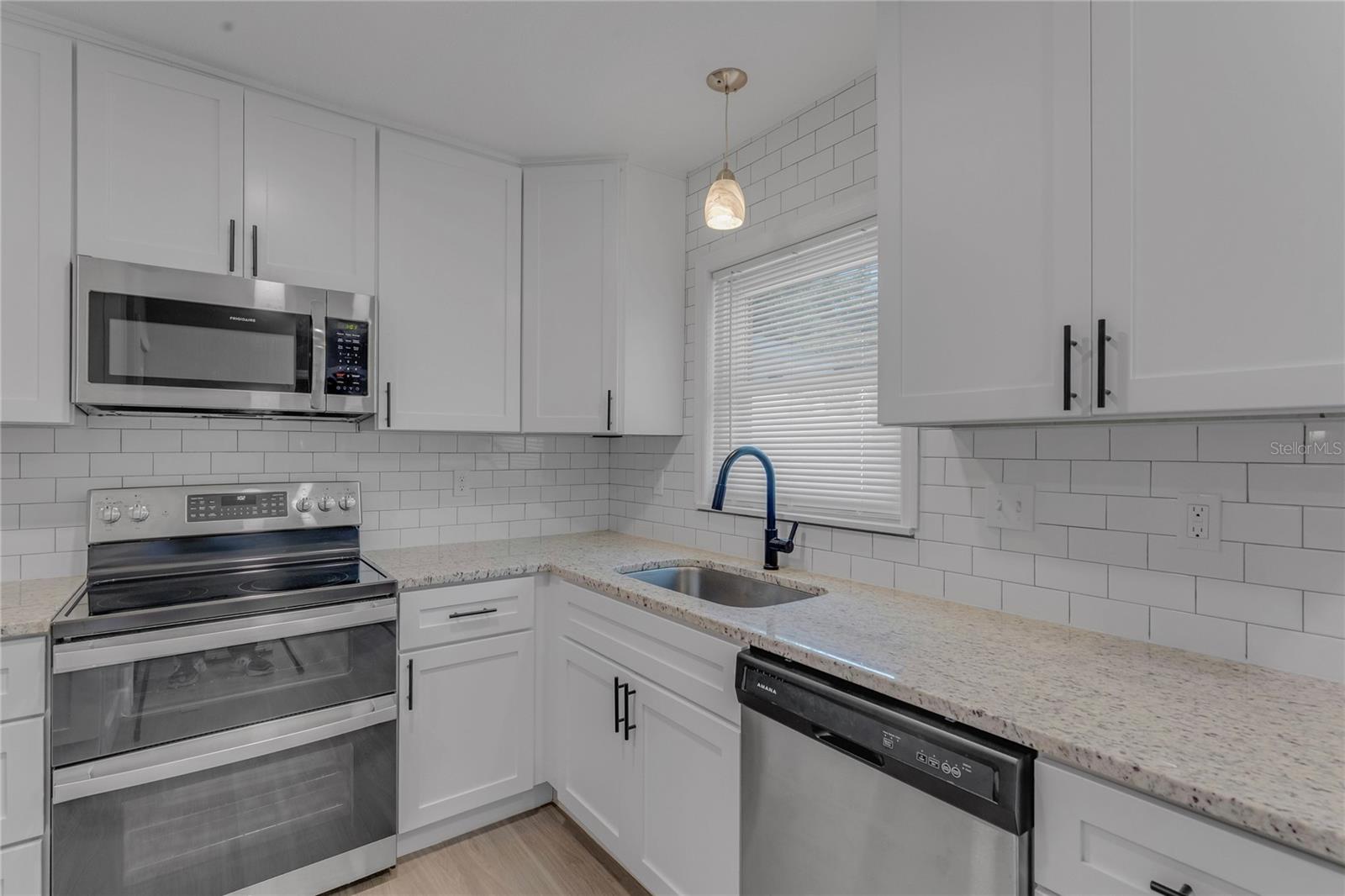 Image 14 of 38 For 5591 15th Avenue N