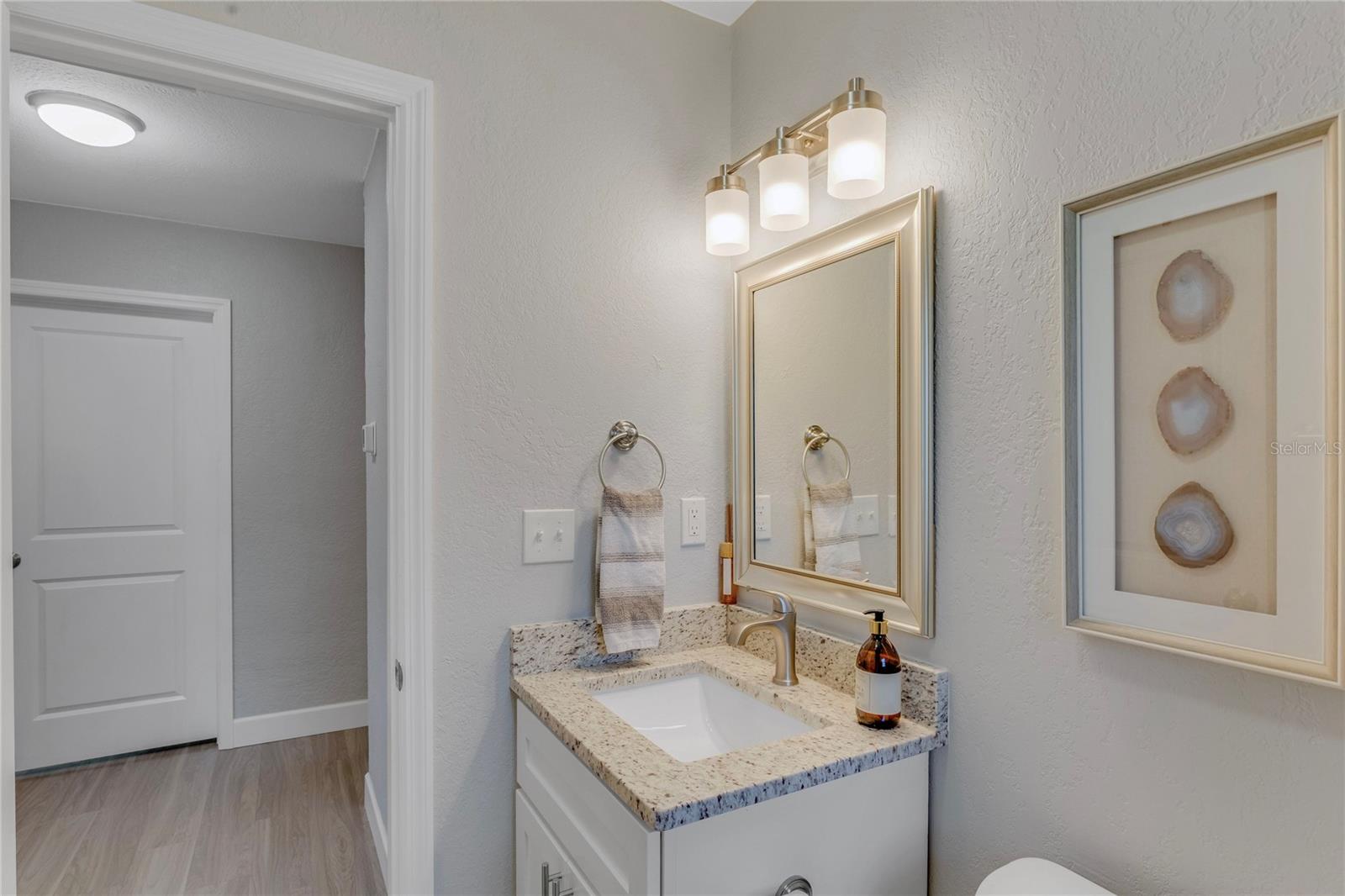 Image 22 of 38 For 5591 15th Avenue N