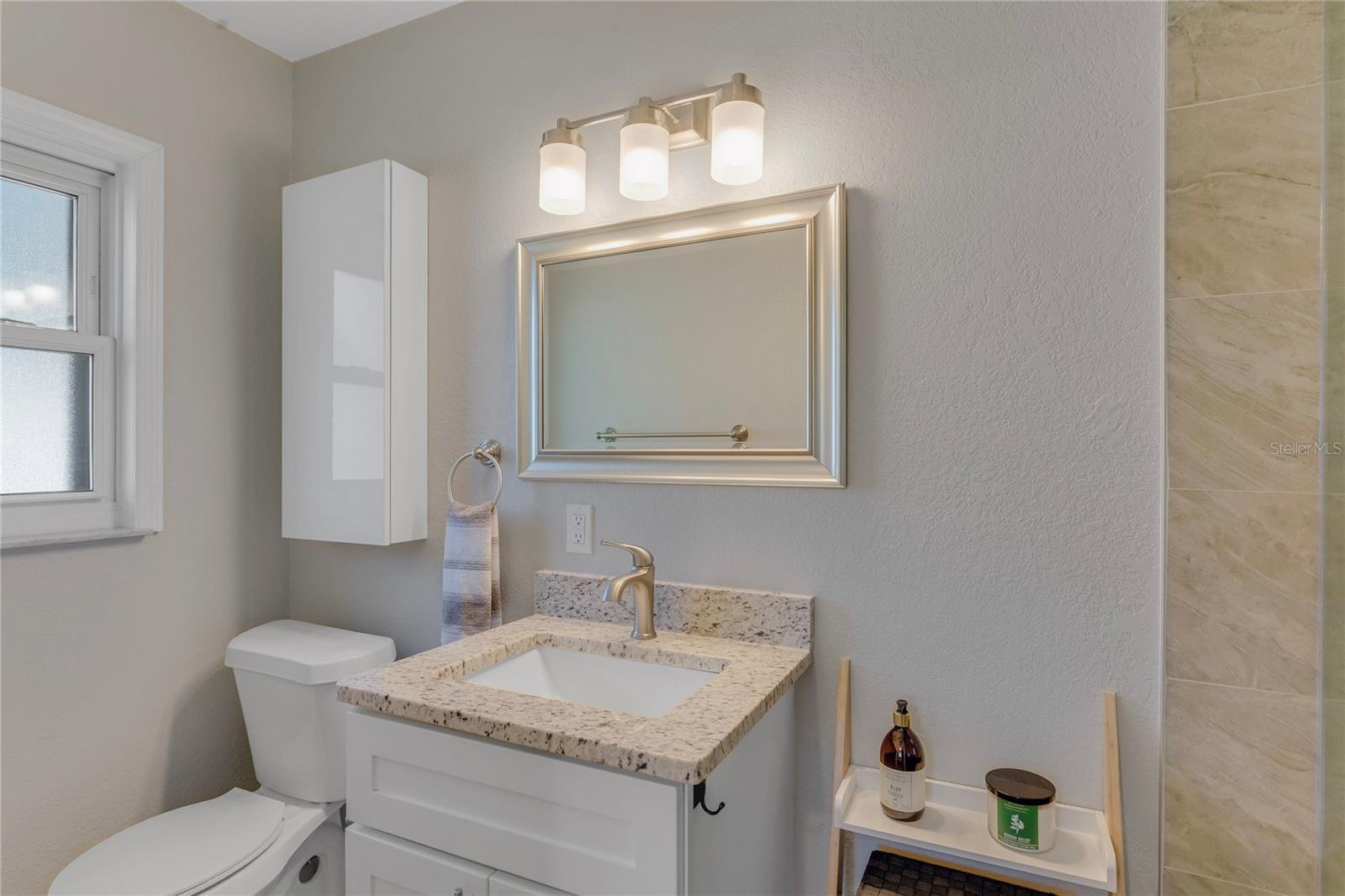 Image 23 of 38 For 5591 15th Avenue N