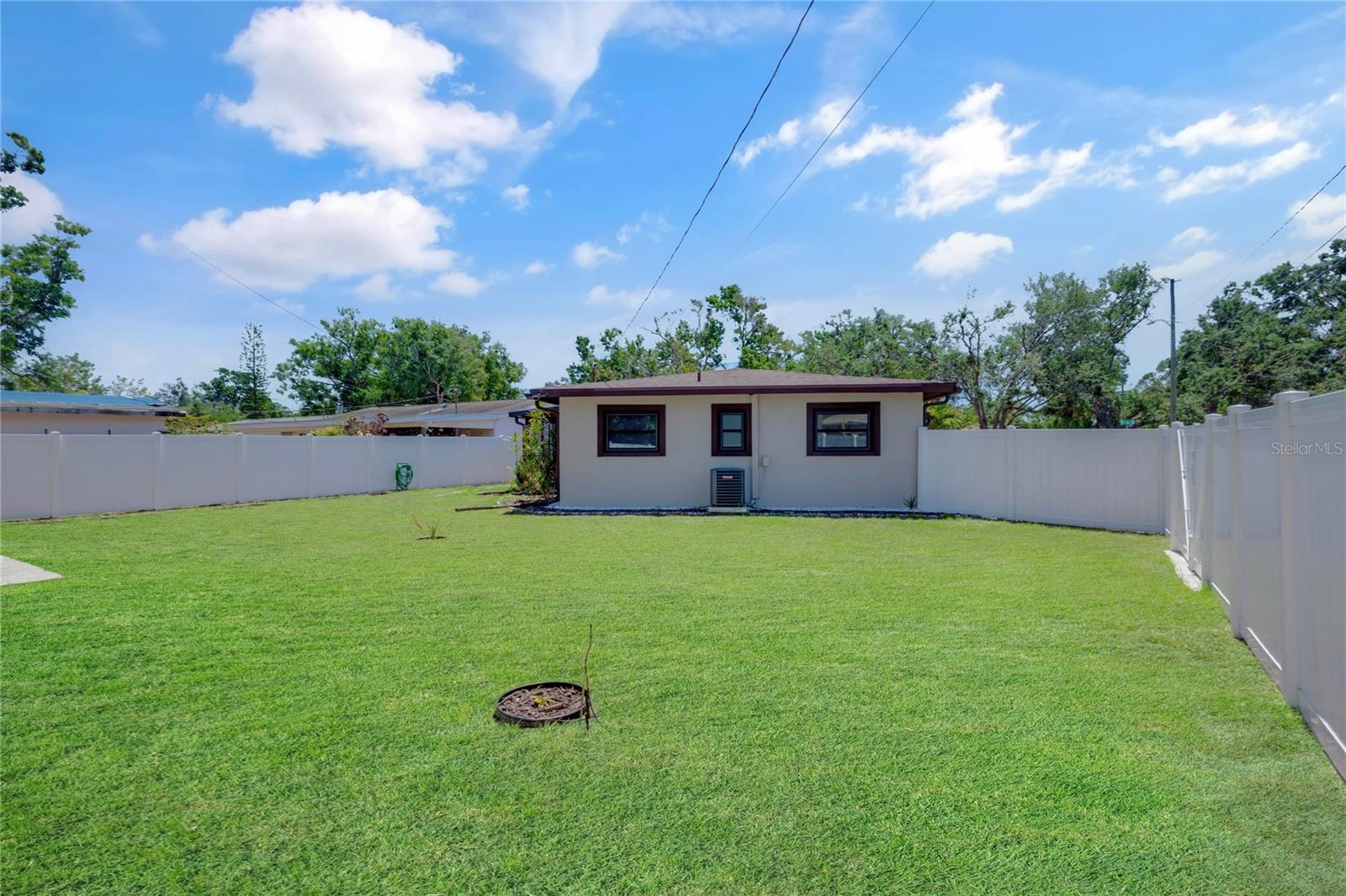 Image 33 of 38 For 5591 15th Avenue N