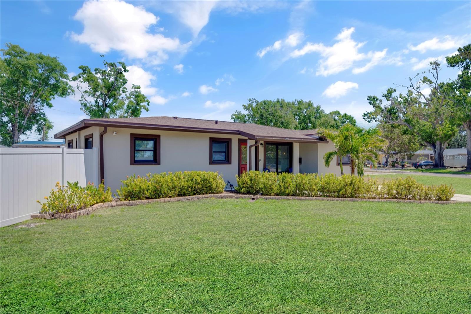 Image 36 of 38 For 5591 15th Avenue N