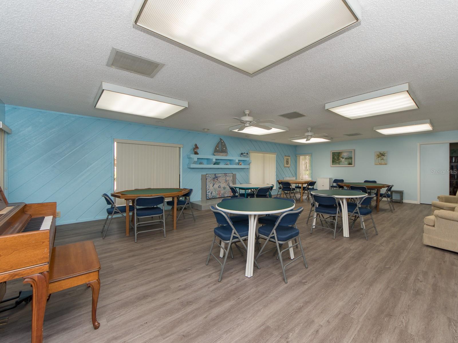 Image 32 of 38 For 2555 Royal Pines Circle A