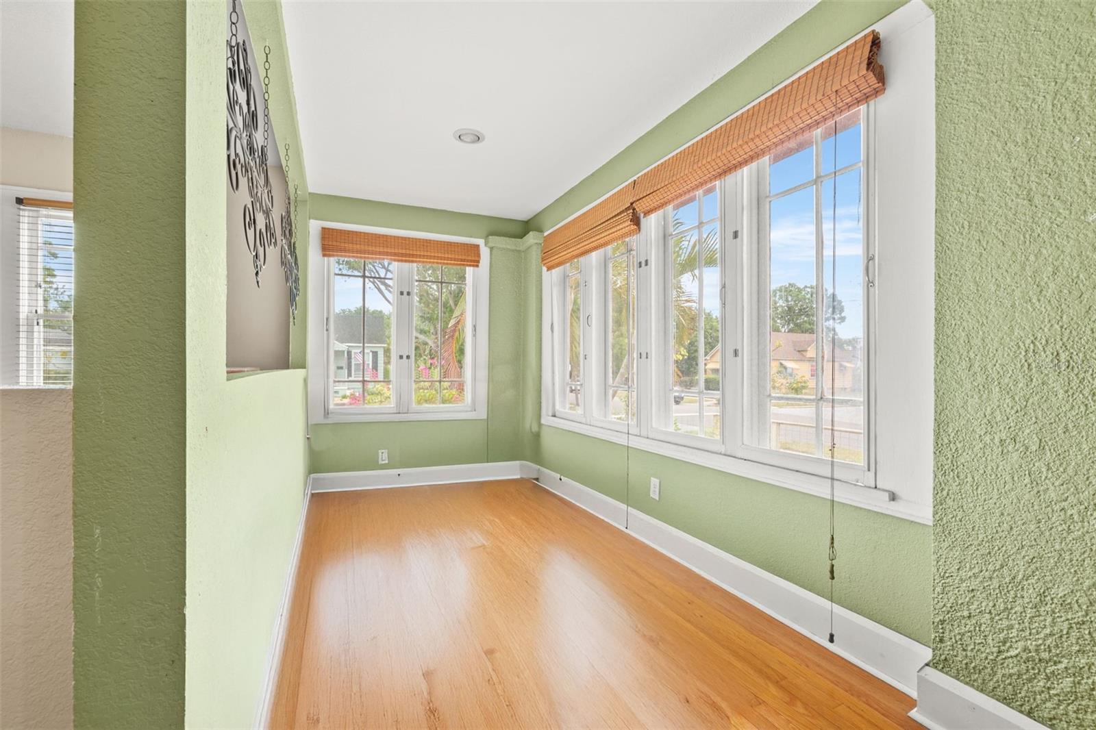 Image 15 of 33 For 3301 6th Avenue N