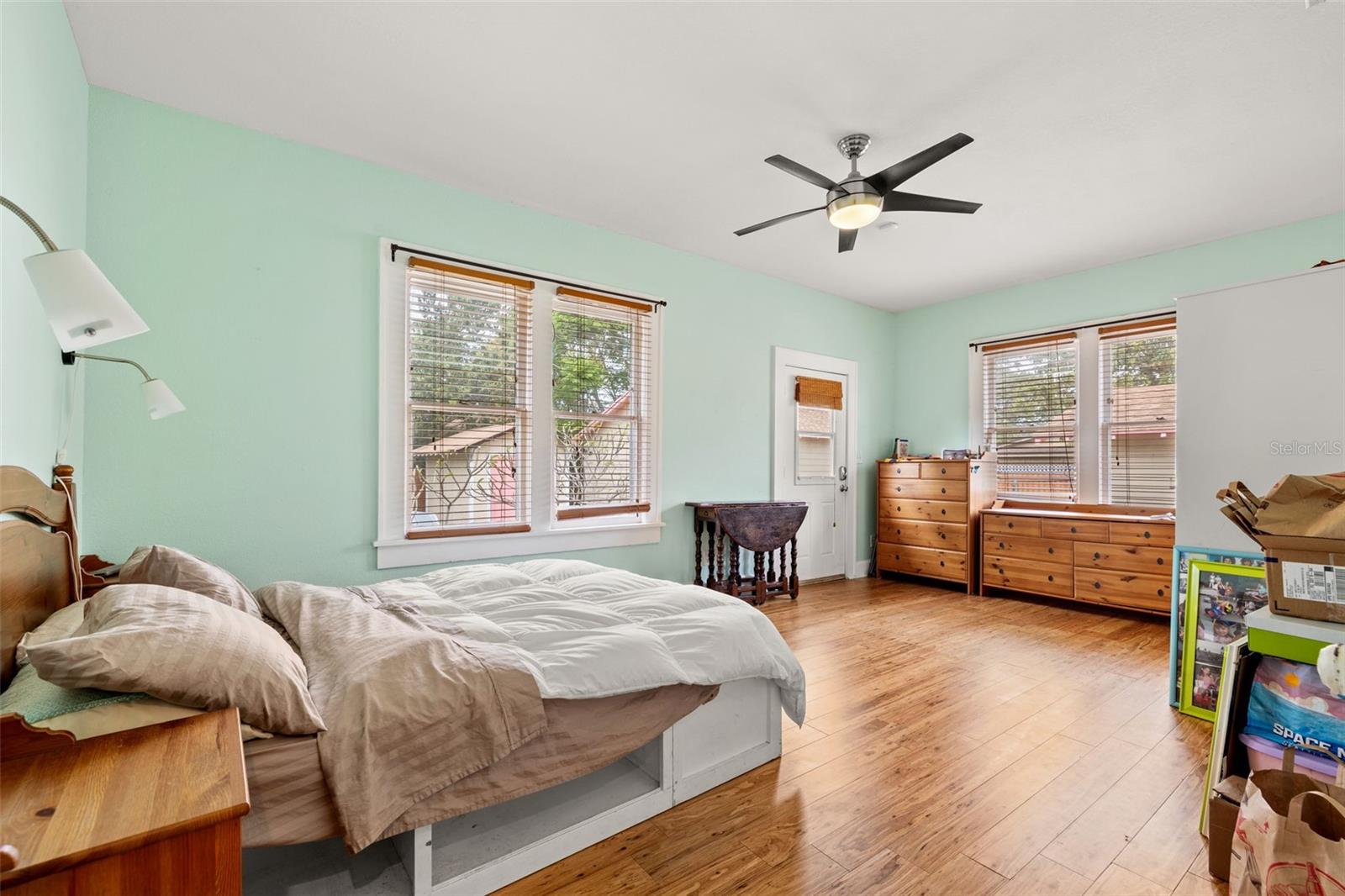 Image 16 of 33 For 3301 6th Avenue N