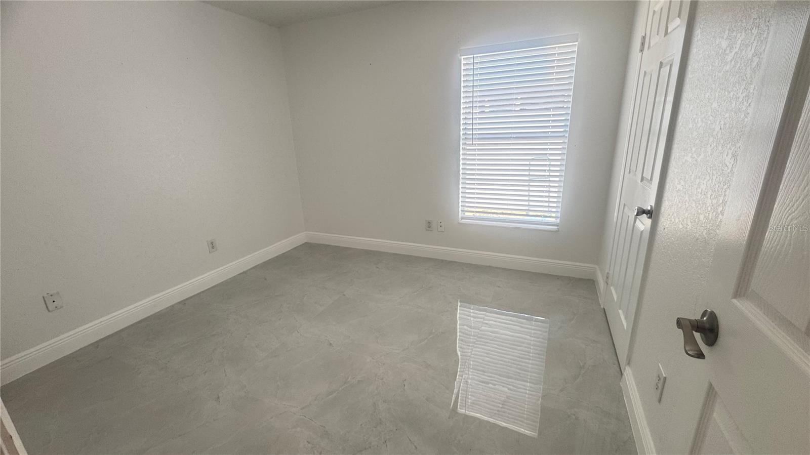 Image 14 of 24 For 2417 Cedarcrest Place
