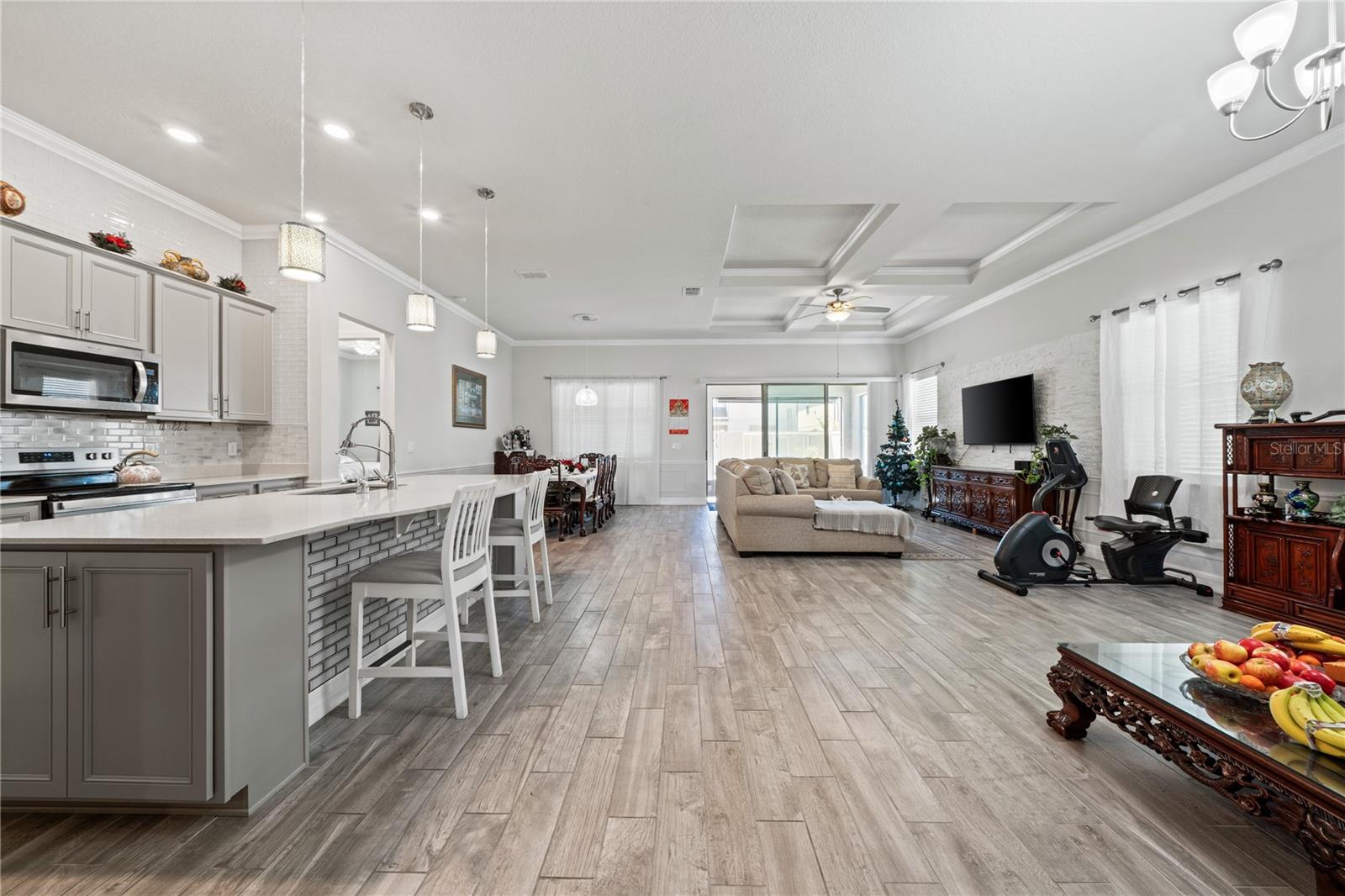 Image 11 of 57 For 10303 Malvasia Avenue